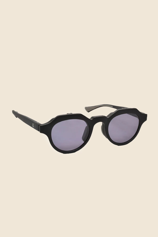 NEW.eyewear - LAIDBACK LB-5 翻蓋式墨鏡(霧黑)