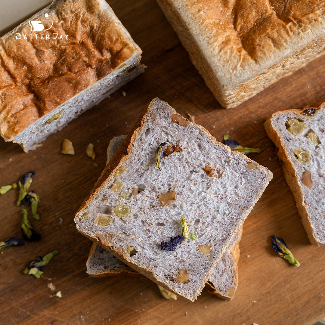 蝶豆花麵包(張錫源)