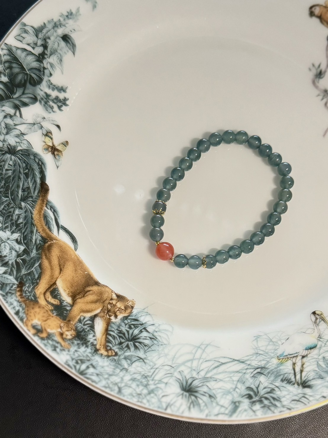 湖水藍翡翠珠串（南紅圓珠款）