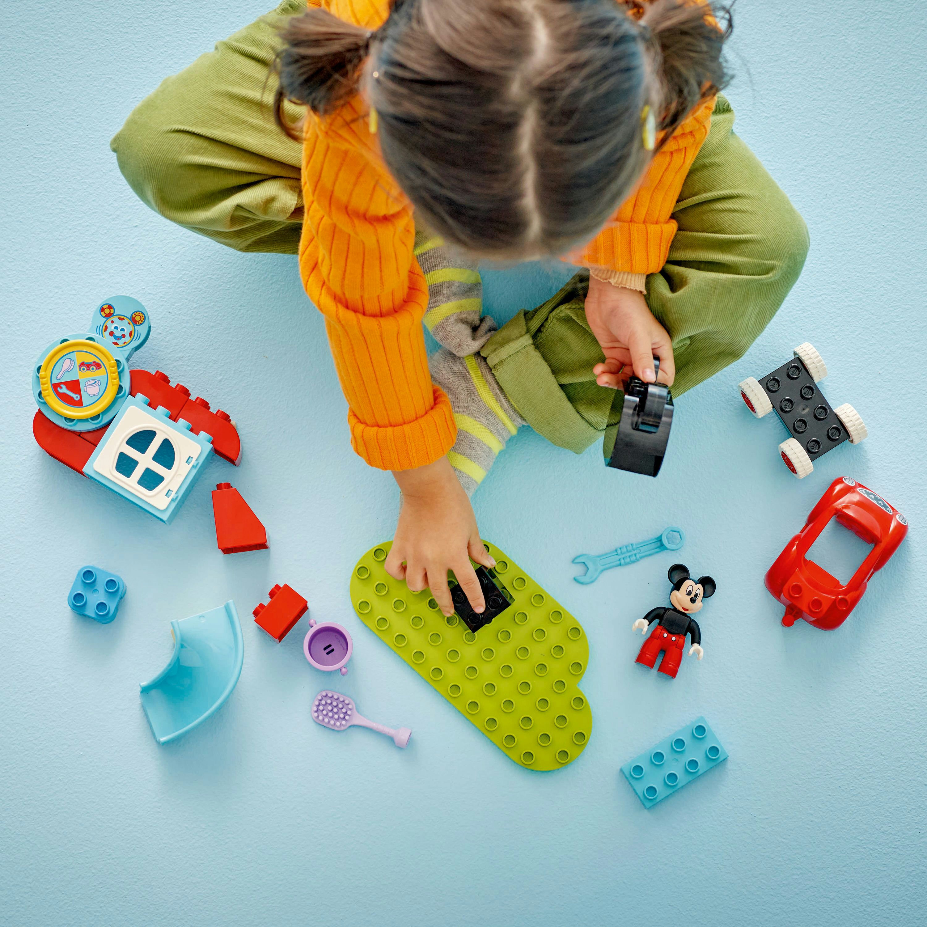 10454 米奇妙妙屋和汽車