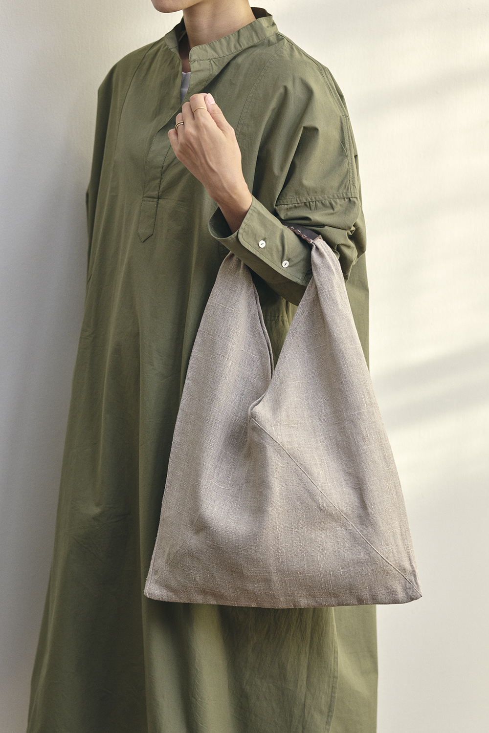 fog linen work - Matano三角托特包 / 原色