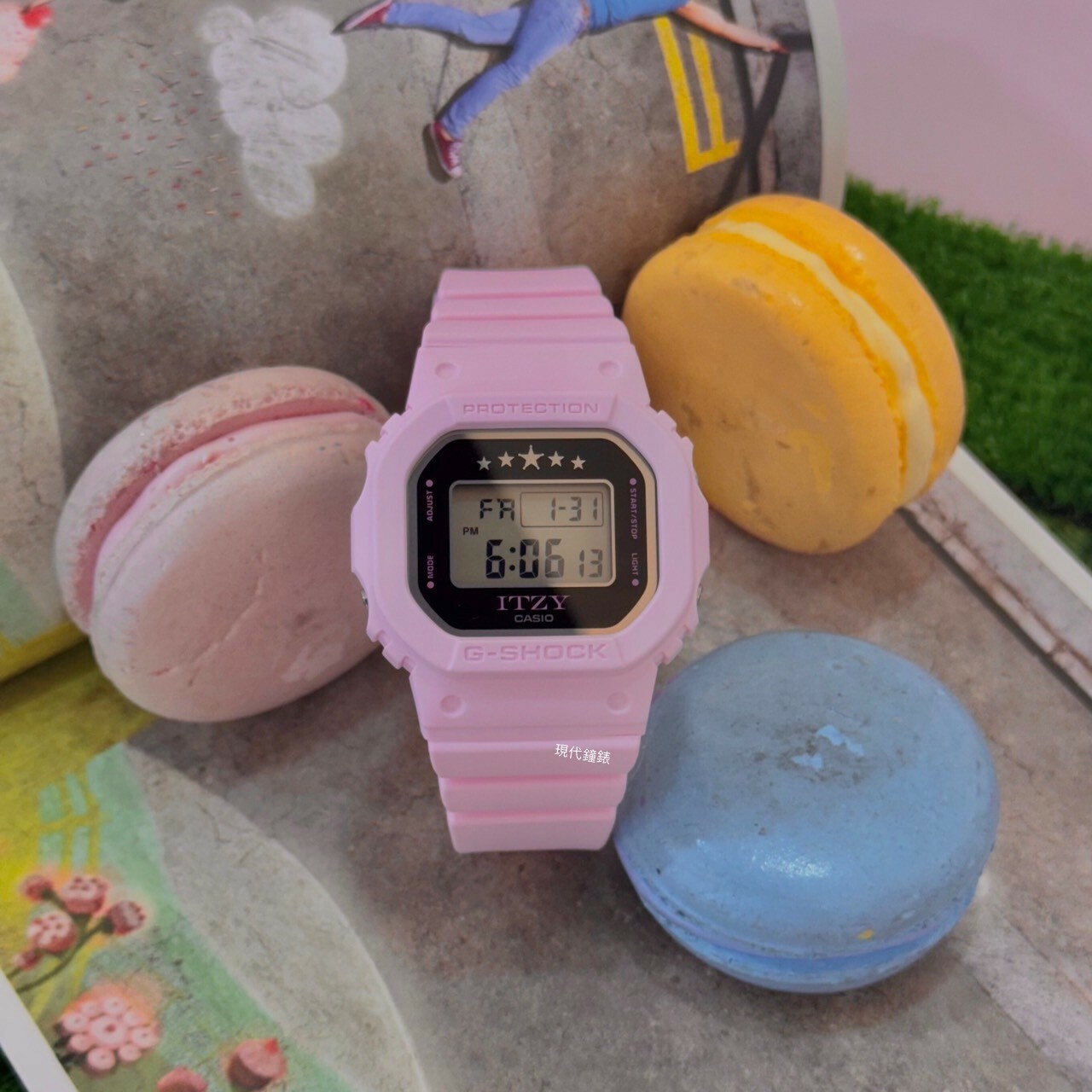【G-SHOCK】G-SHOCK x ITZY聯名款 ITZY聯名時尚甜美粉方型數位電子錶 GMD-S5610IT-4B 40.5mm 現代鐘錶