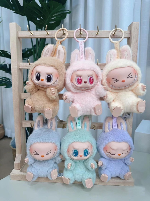 POP MART 正版 泡泡瑪特 LABUBU 坐坐派對搪膠毛絨盲盒 / 公仔