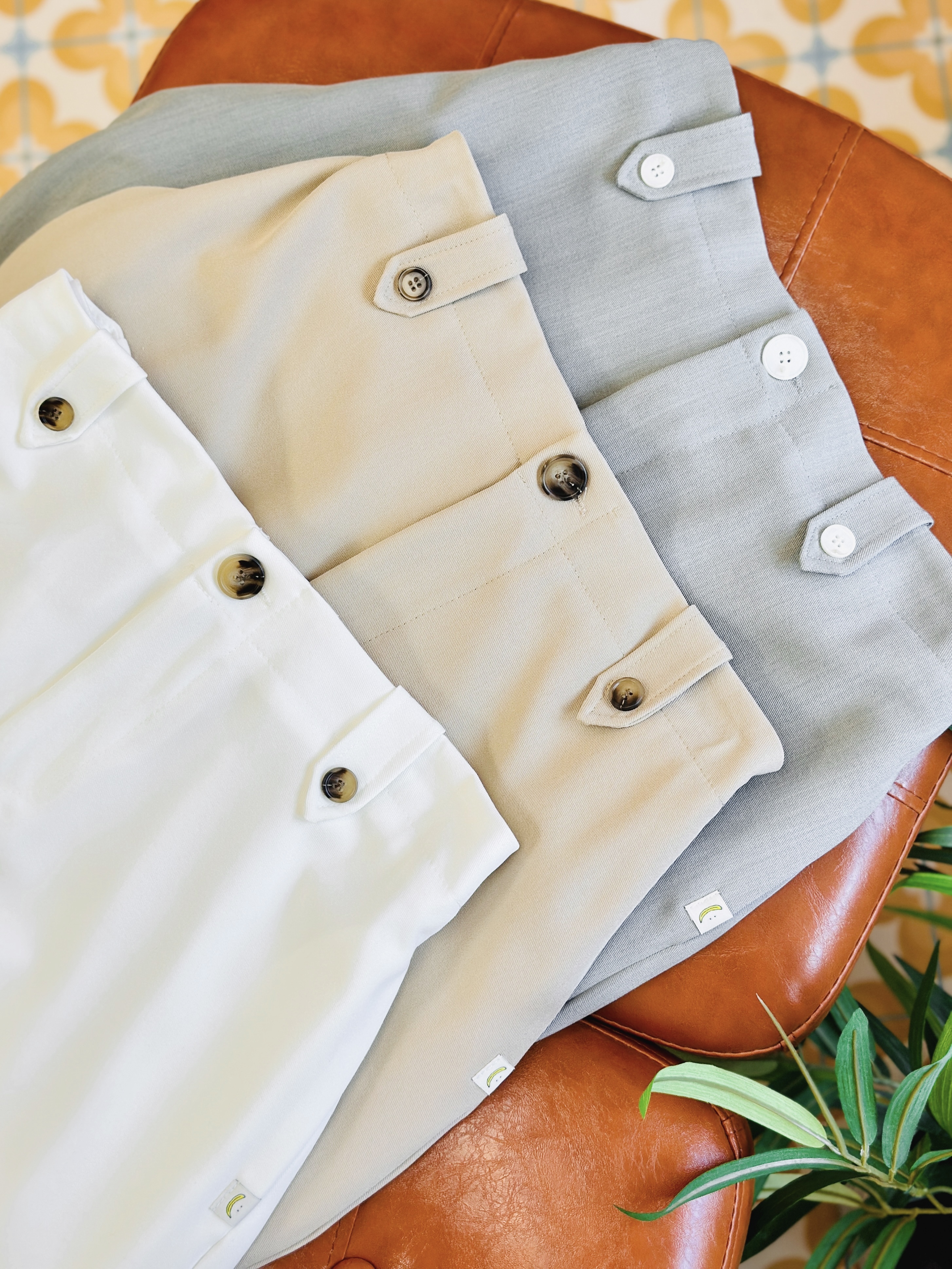 三色 / 雙扣西裝半身短裙 / Double Button Mini Skirt