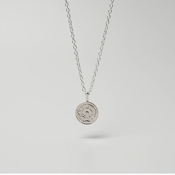 ACE union rose necklace