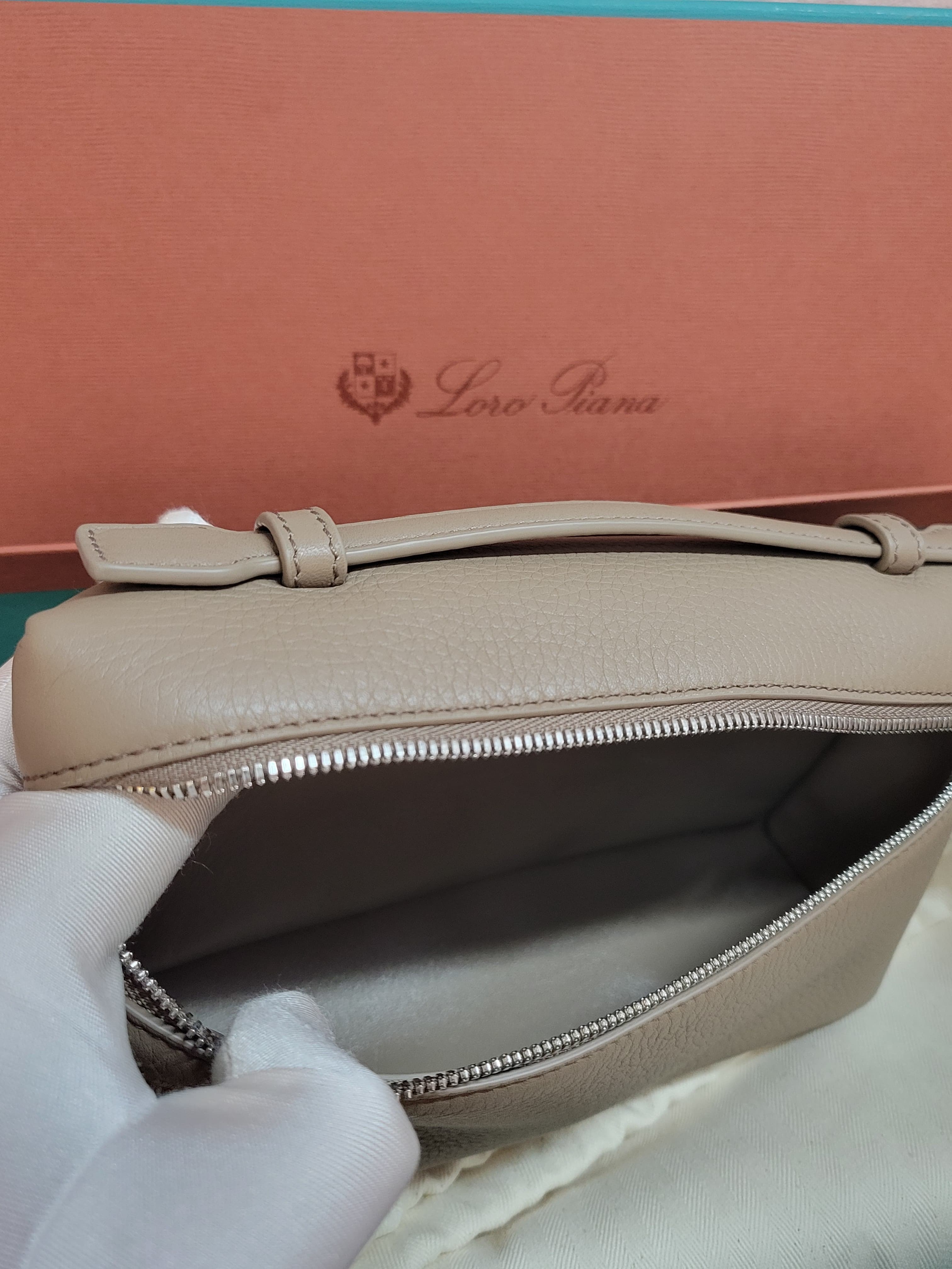 LORO PIANA L19 ETOUPE CK