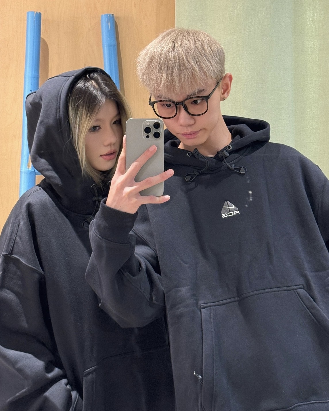 NIKE ACG THERMA-FIT 厚磅 刺繡 抽繩 刷毛 帽TEE 黑/灰米色