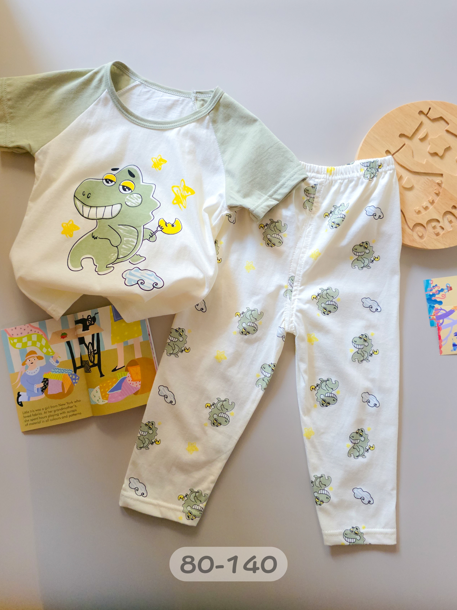 綠色摘星恐龍 短袖長褲居家套裝