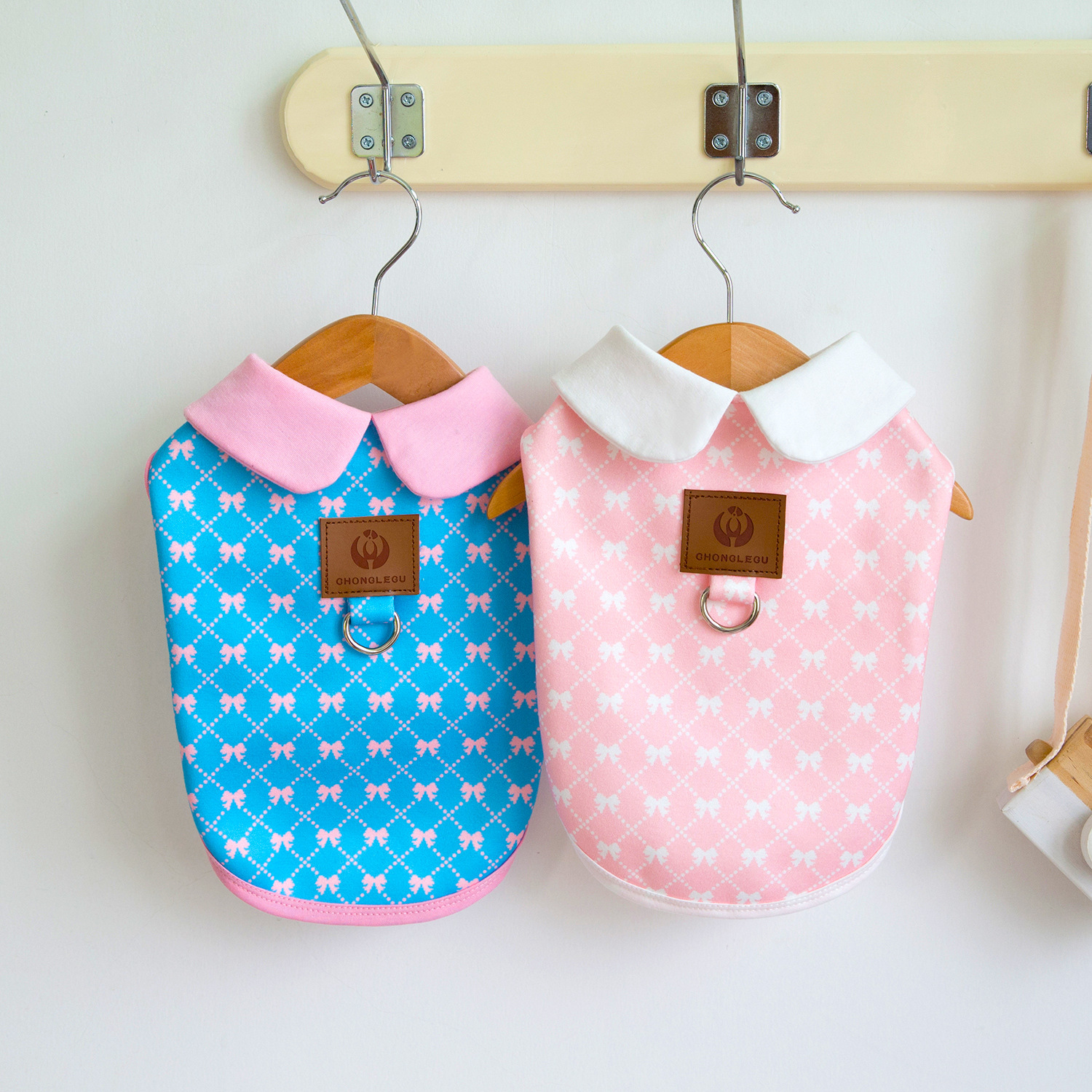 宠物衣服 领结带扣 2脚衣服