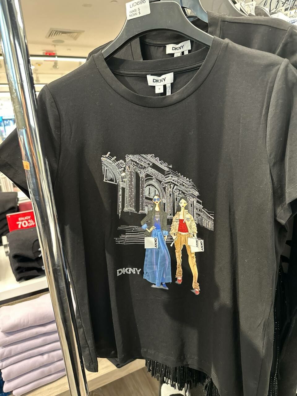 [U] DKNY WOME'S MET CONVERSATIONAL SHORT SLEEVE T-SHIRT,BLACK, P51HUWNA-BLK [FINAL SALE] (UD696)