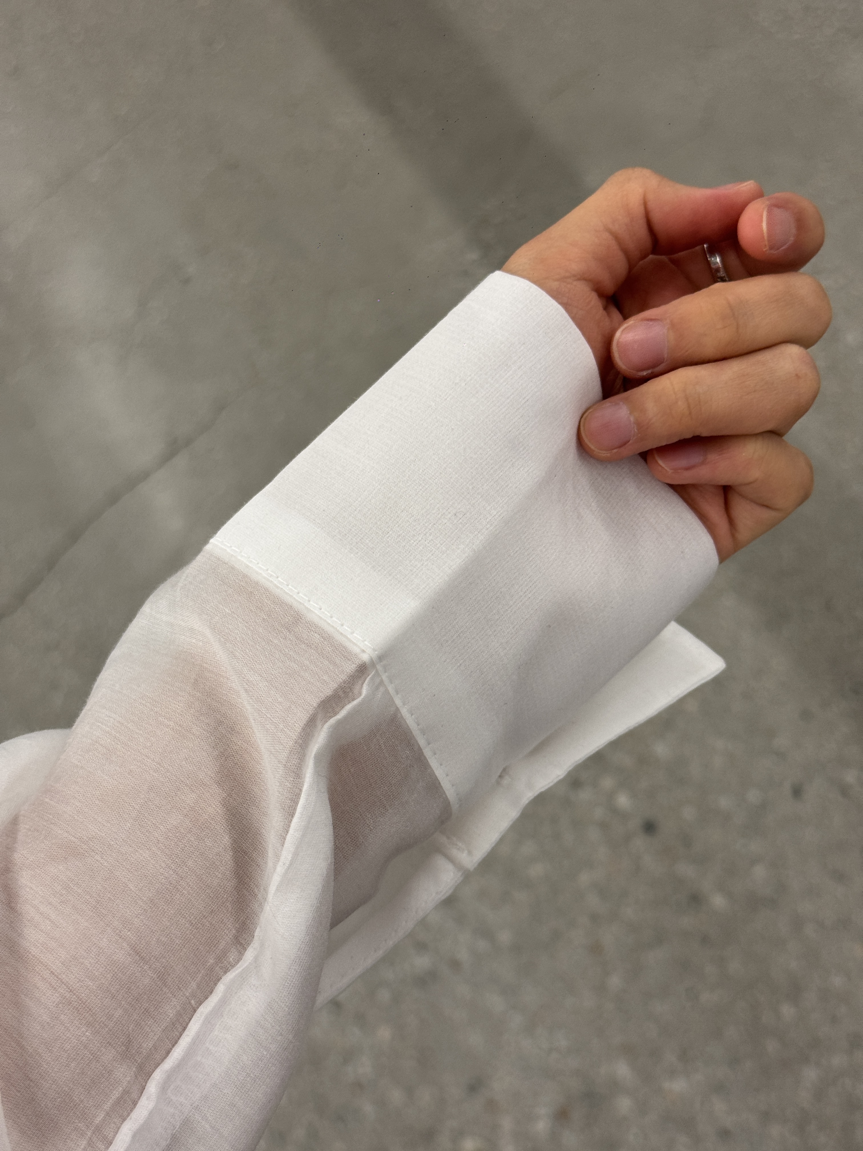 ((訂購)小透視V領裇衫 T0301 (白/黑)