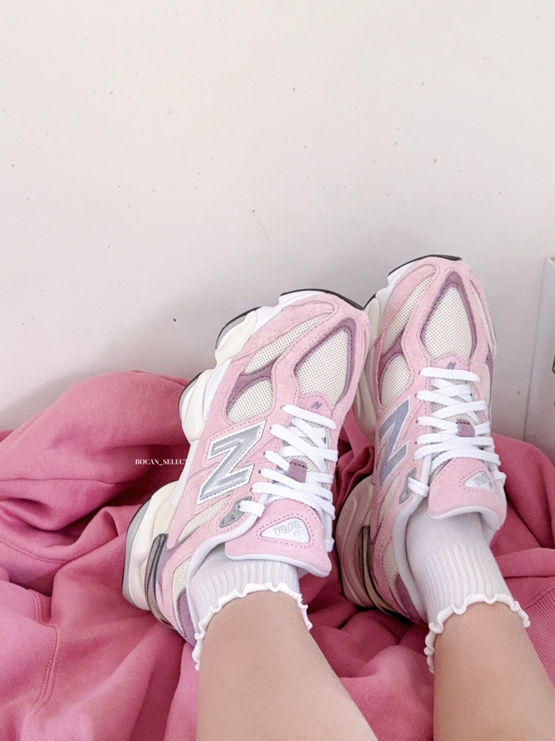 NEW BALANCE 9060 櫻花粉 莓果麂皮 U9060LBC