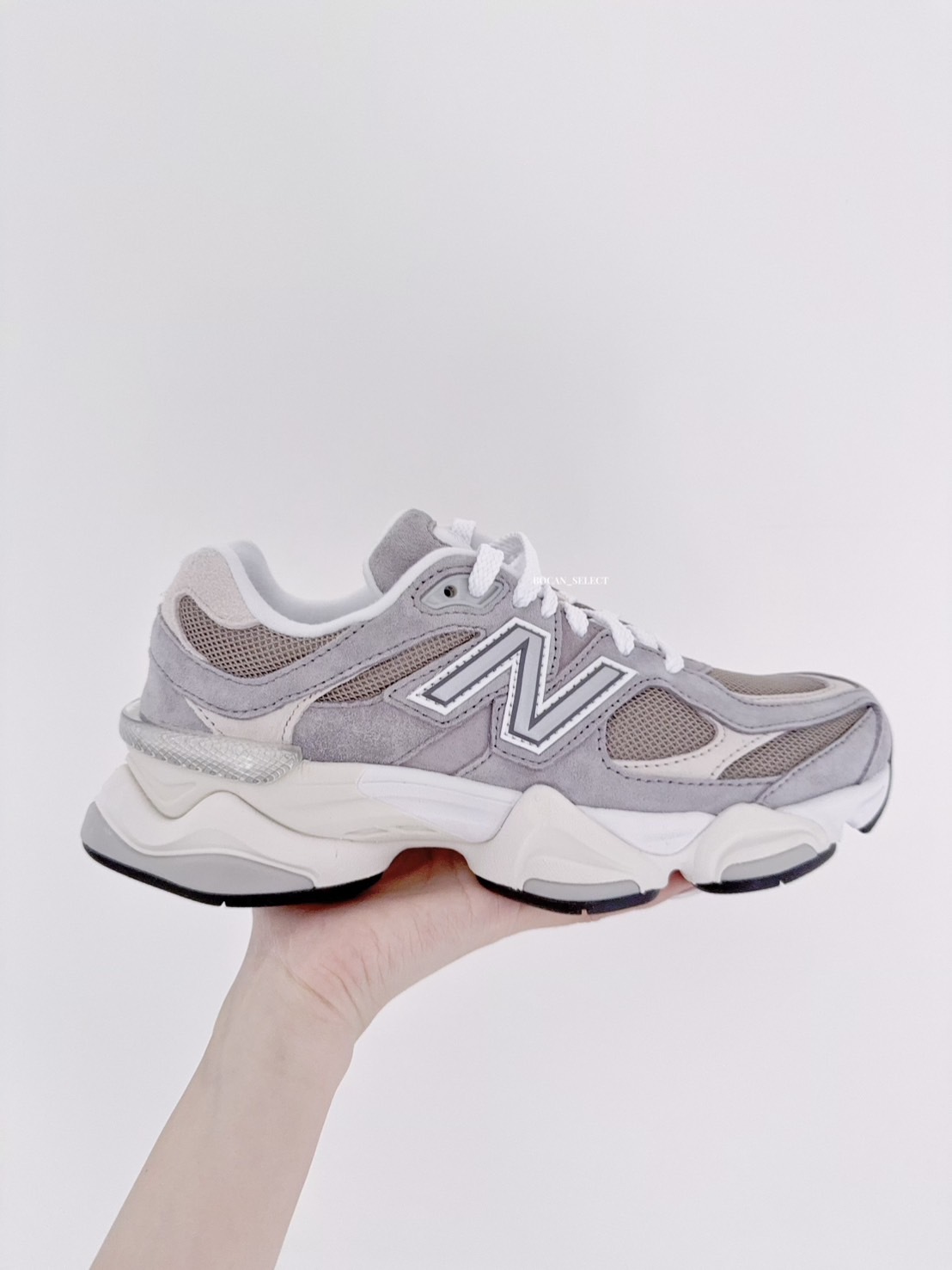 NEW BALANCE 9060 灰褐色 岩石麂皮 U9060LBA