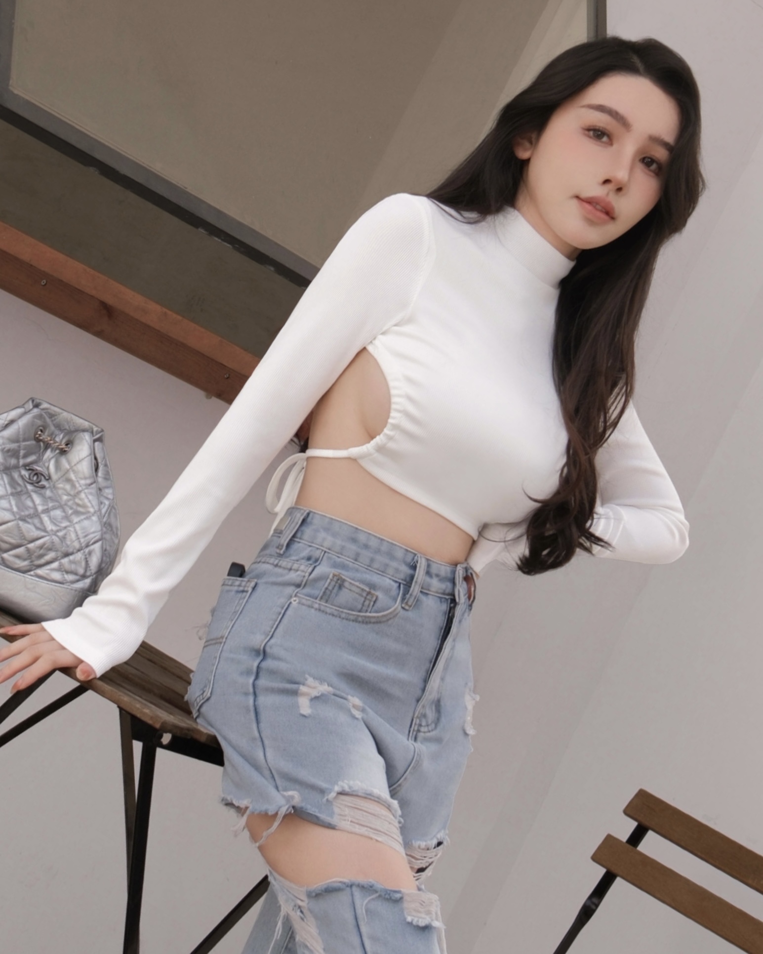 訂製-性感美背綁帶坑條上衣