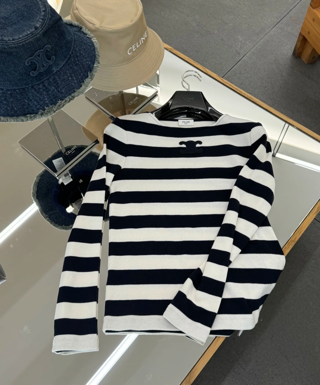 Celine 黑白間條 長袖Tee