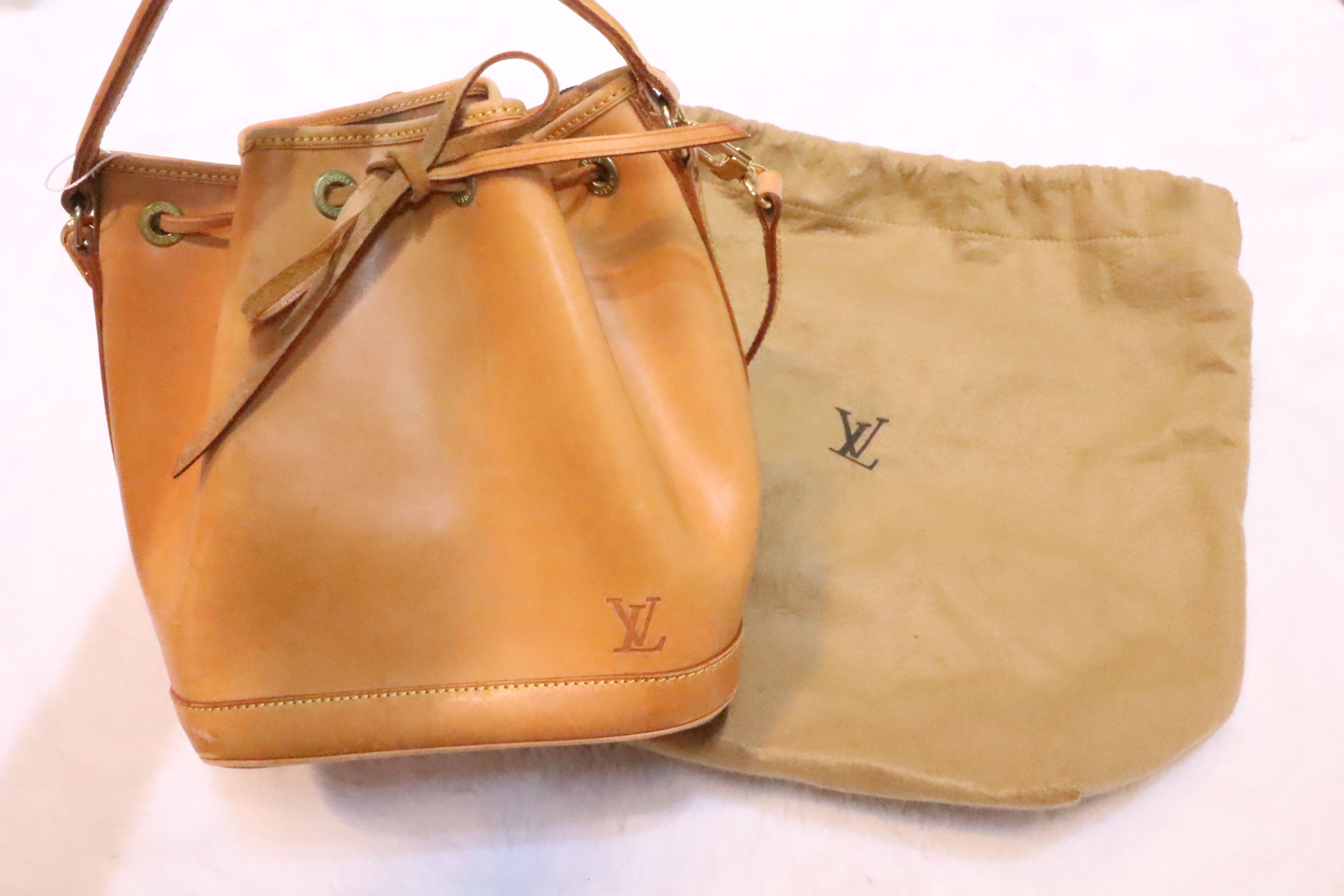 Lv水桶🤎日本 Lv 15周年限量版