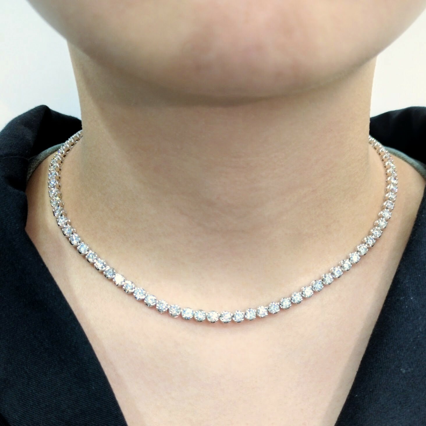 18K White Gold 17.29ct Diamond Necklace