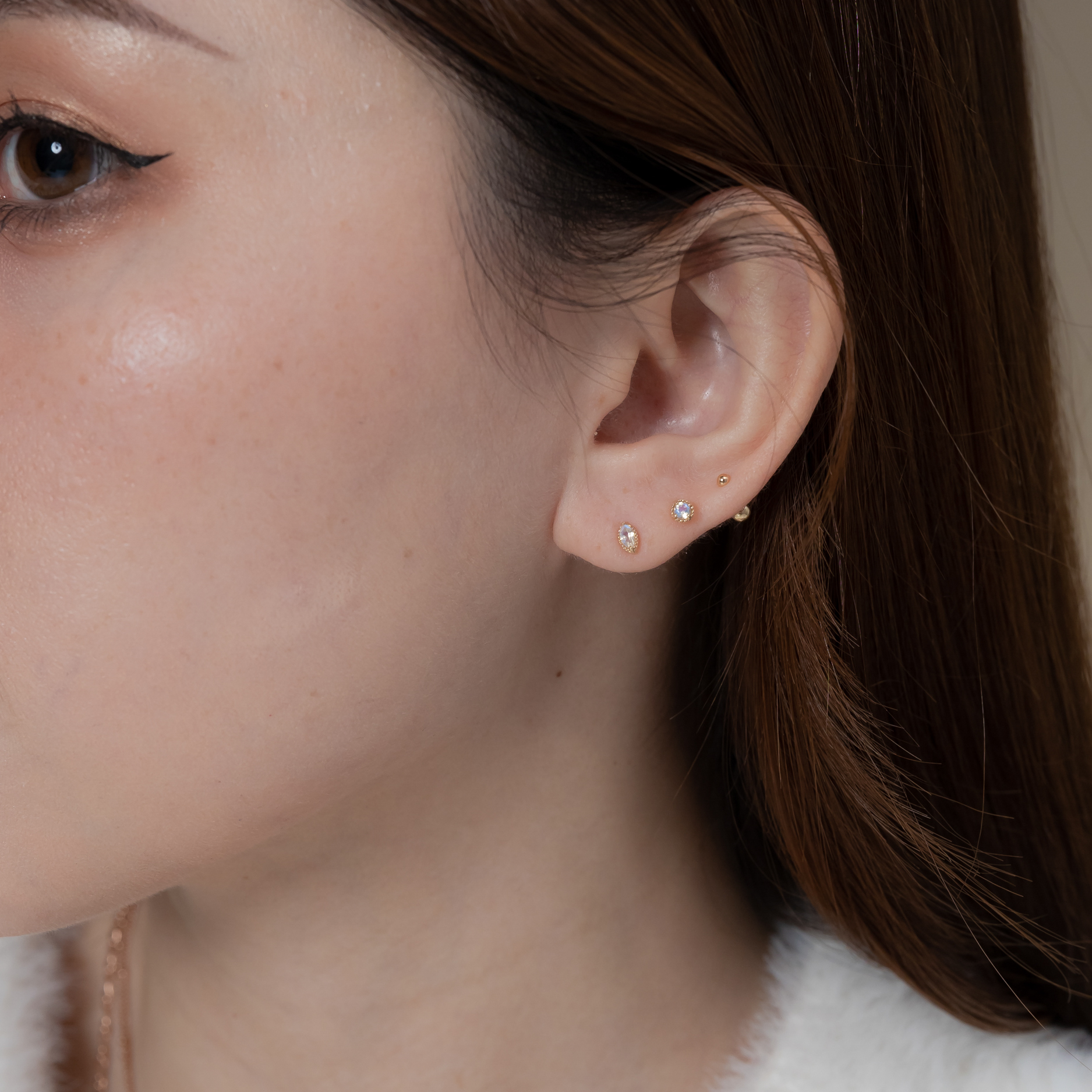 14K爪鑲眼形月光石轉珠耳環