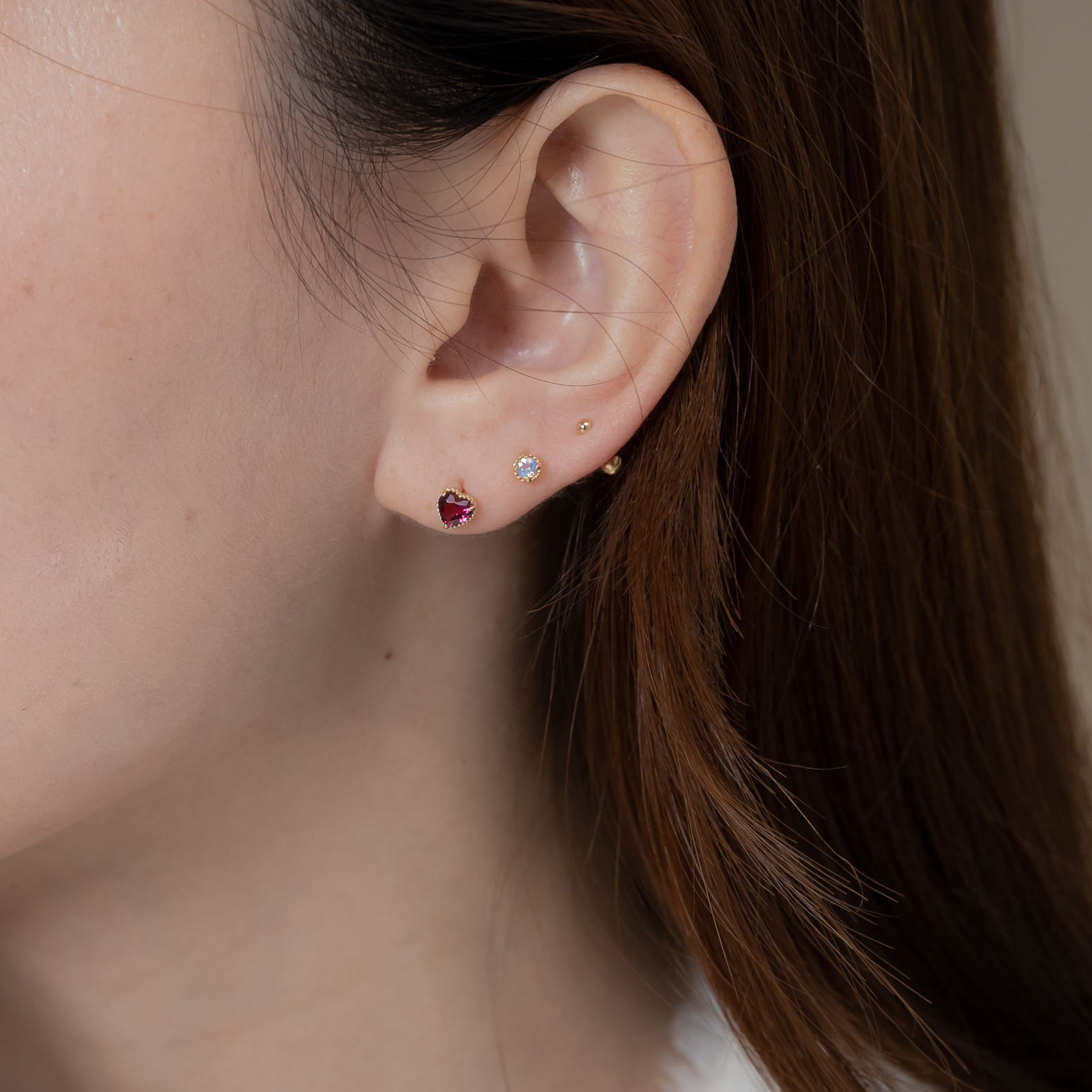 14K爪鑲愛心玫瑰石榴石轉珠耳環