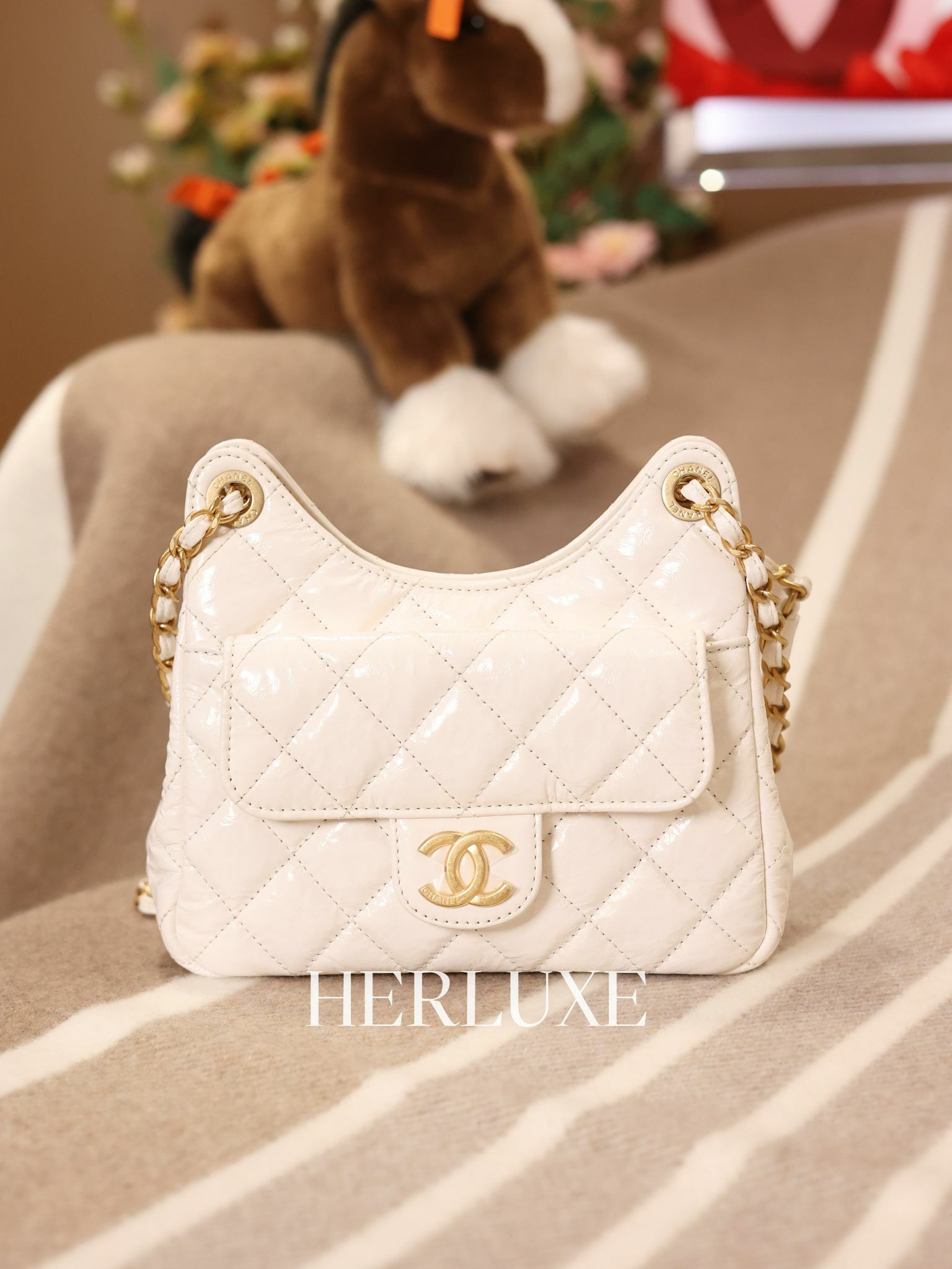 Chanel 23b 白金 油蠟牛皮 天猫精靈hobo小號 芯片 99 %new