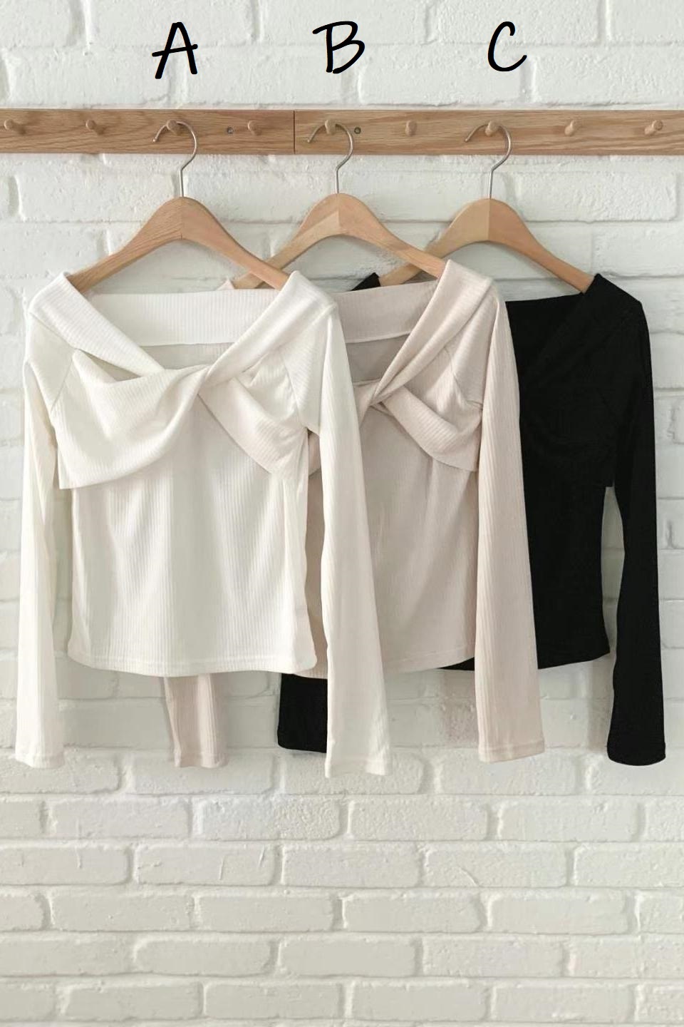 TOP#14543🤎雲朵結繩坑紋上衣