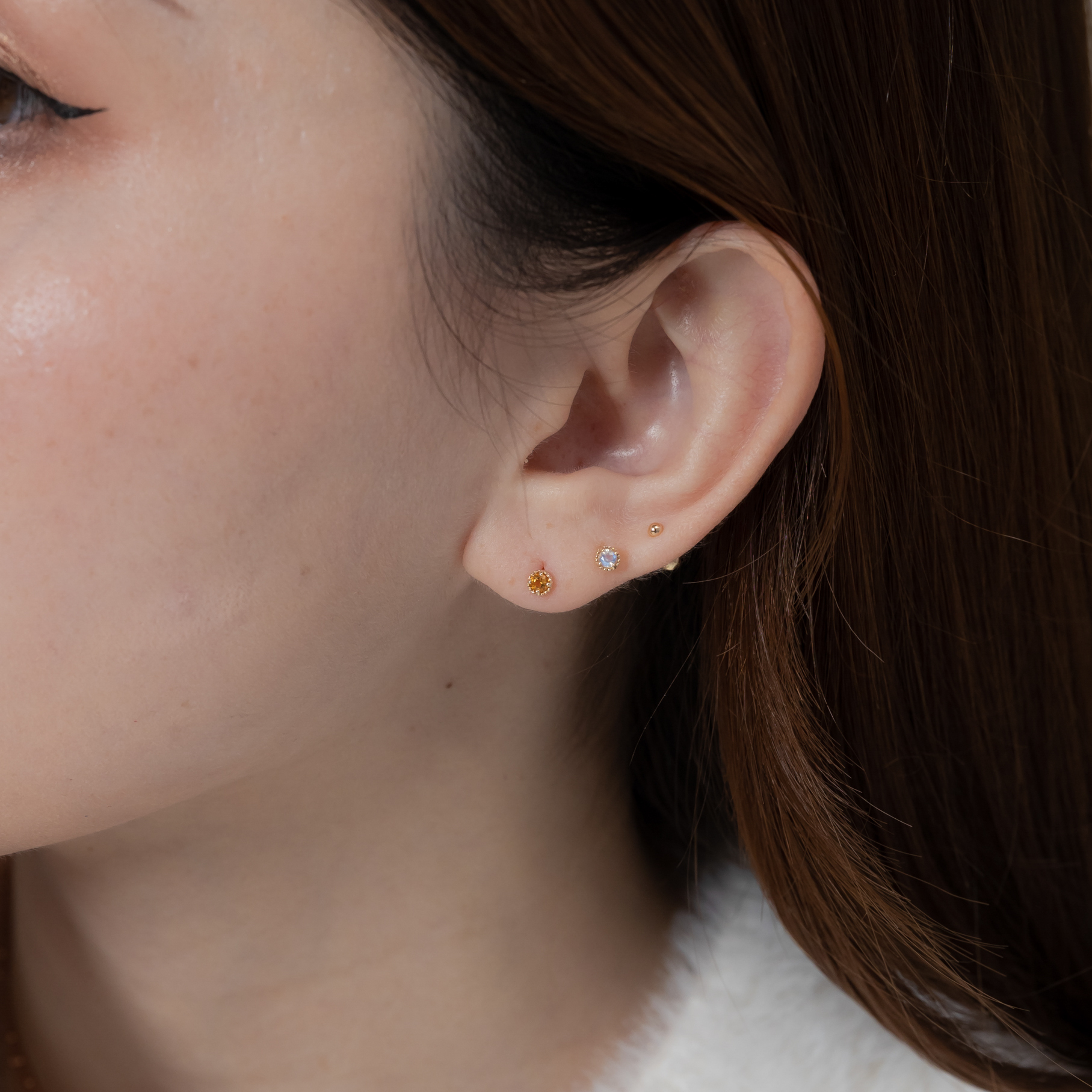 14K爪鑲小圓黃水晶轉珠耳環