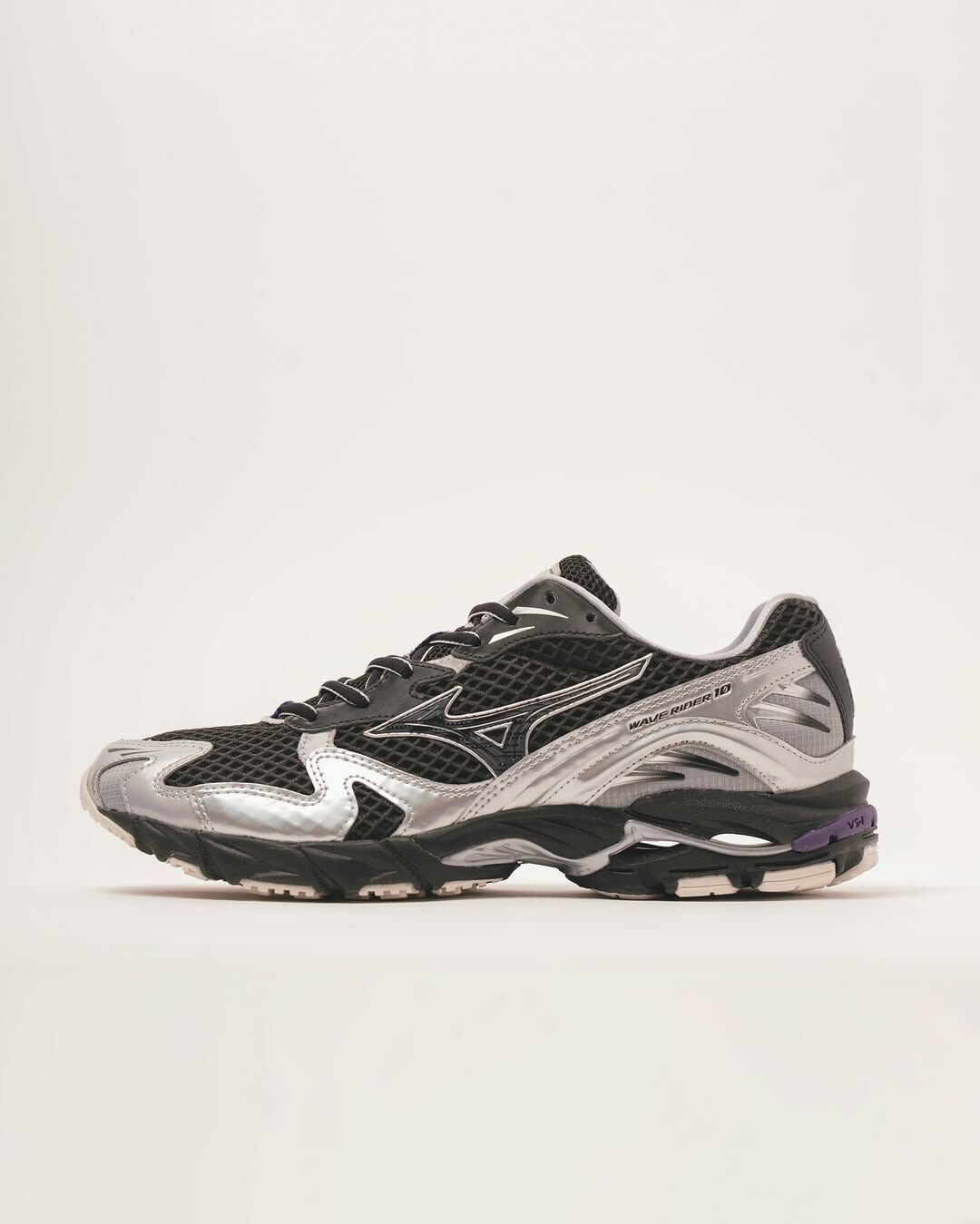 [預訂]  MIZUNO WAVE RIDER 10 | Millennium Pack