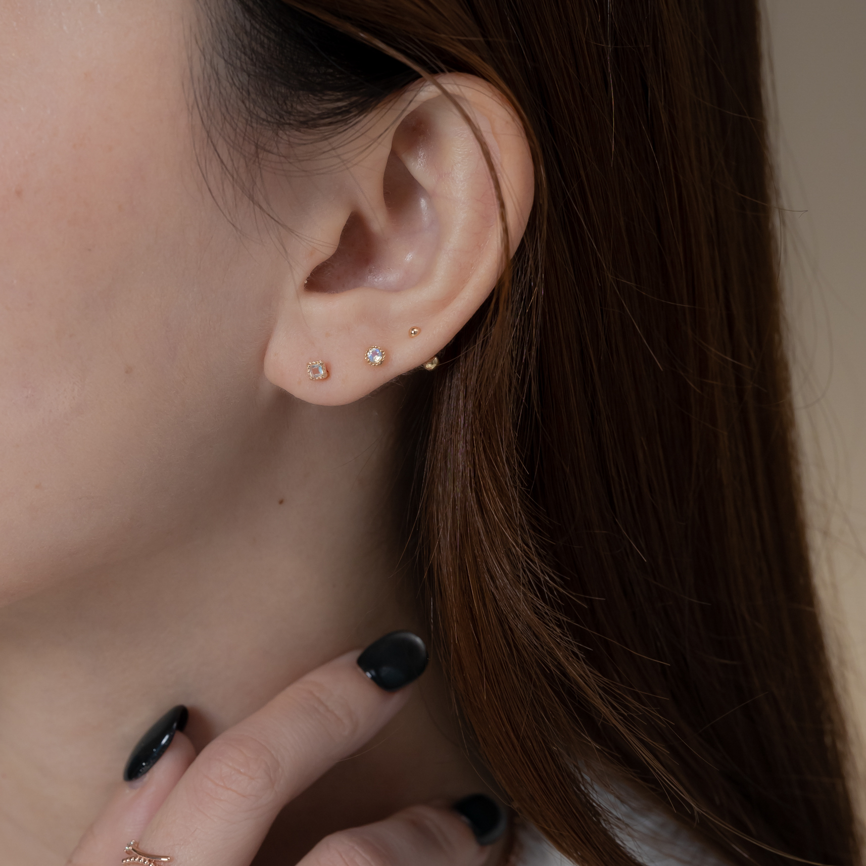 14K爪鑲小圓月光石轉珠耳環