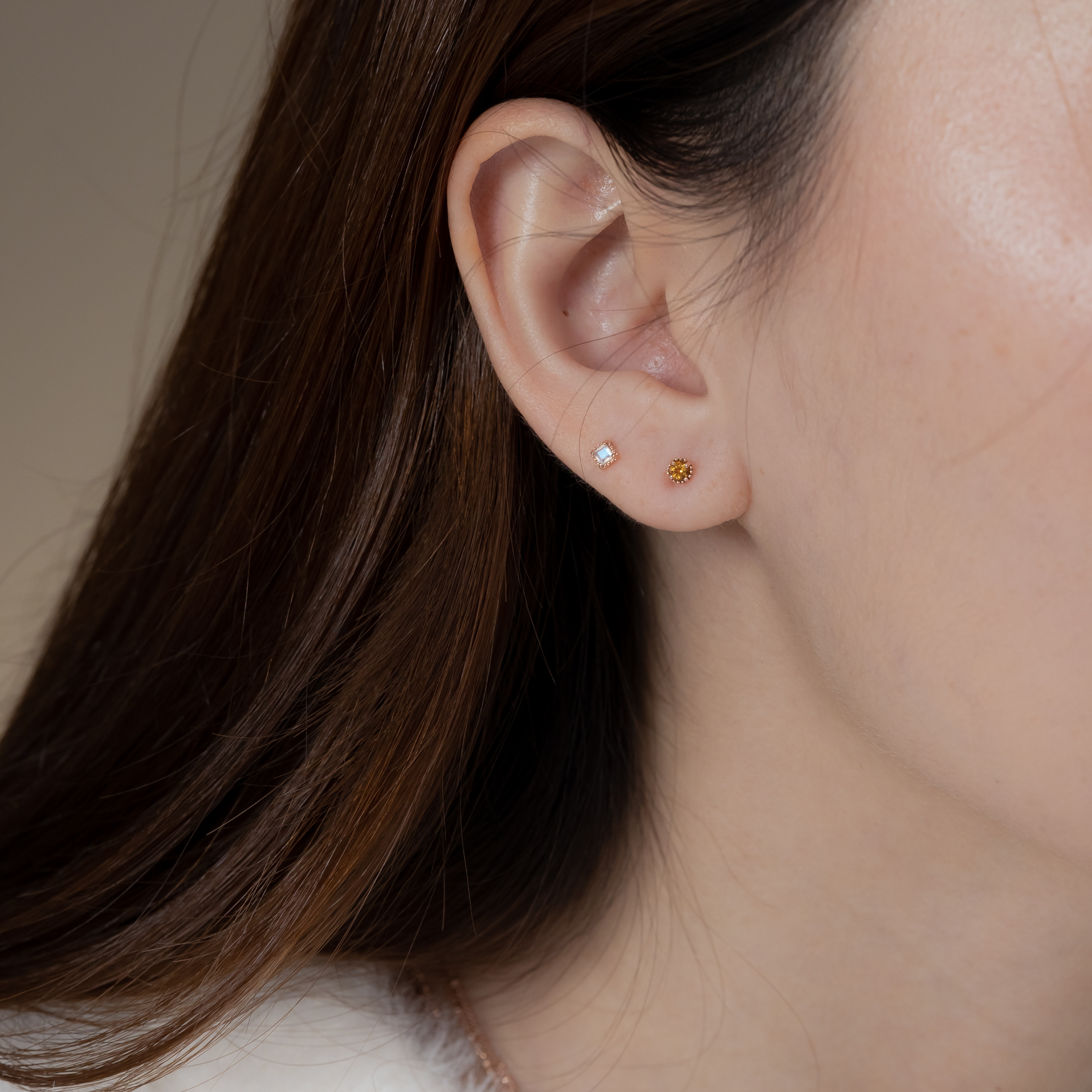 14K爪鑲小菱形月光石轉珠耳環