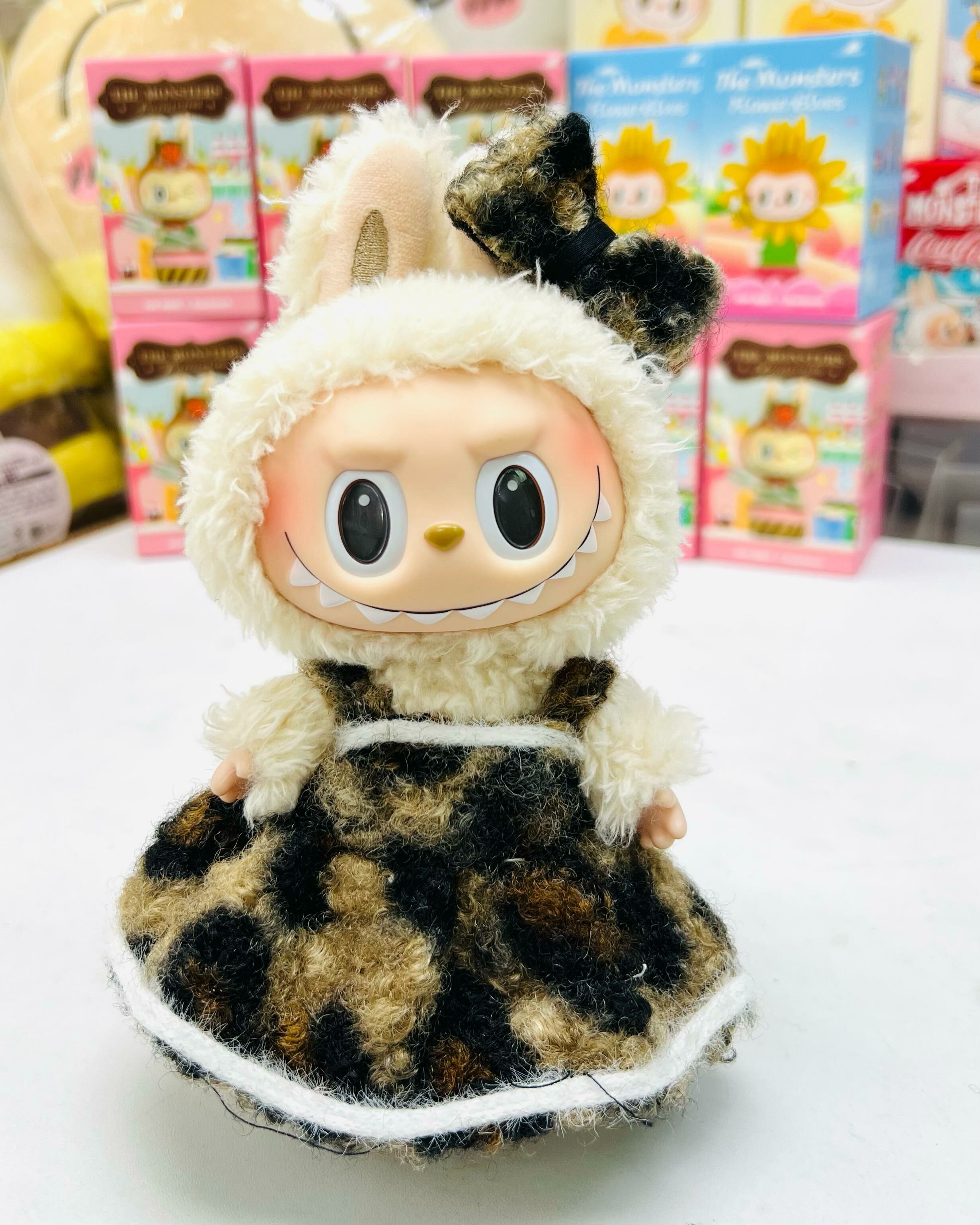 LABUBU outfit 97 - 啡色豹紋毛毛套裝