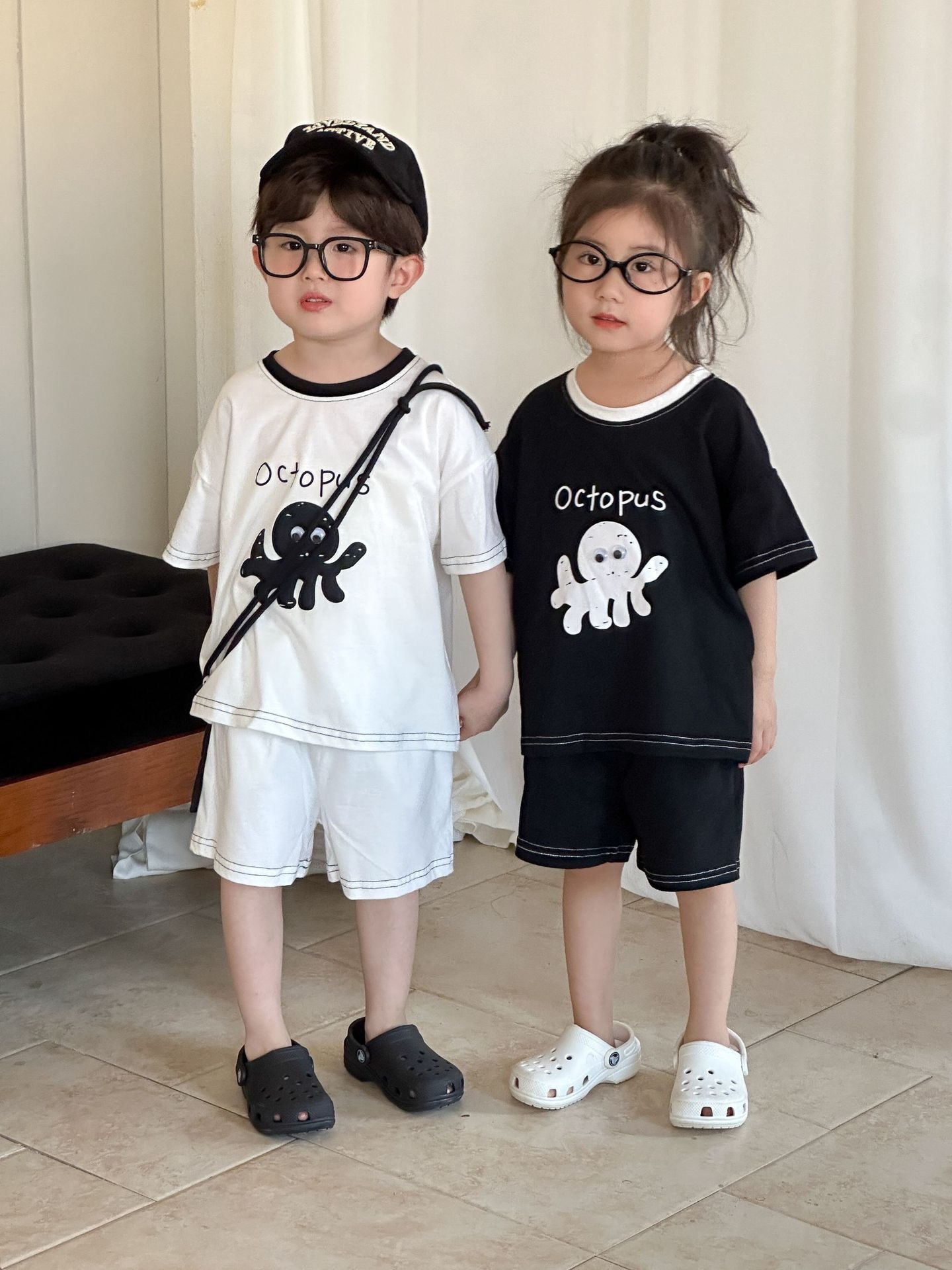 兄弟姐妹一起穿_黑白章魚套裝