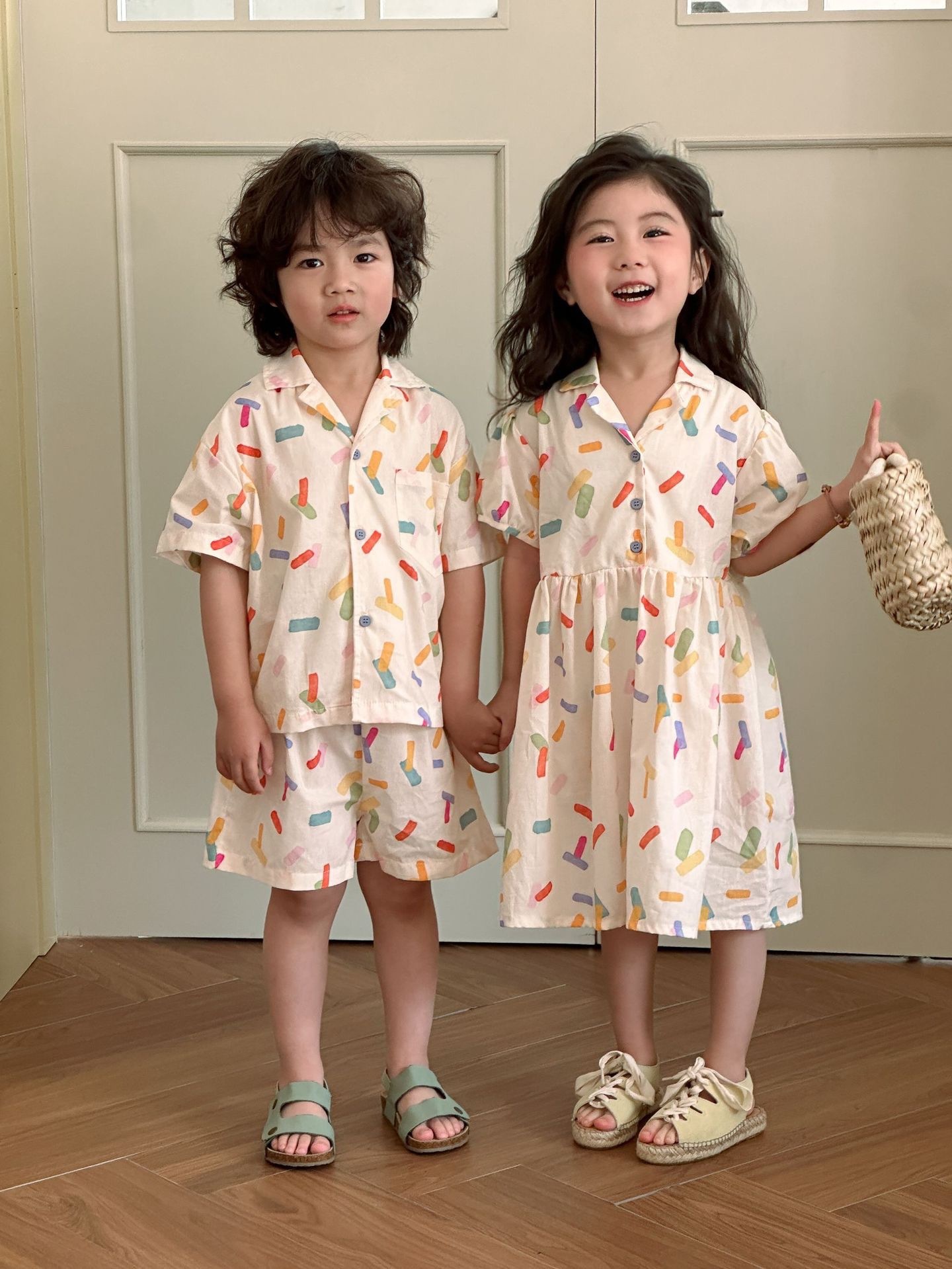 兄弟姐妹一起穿_彩色雷根糖套裝/洋裝