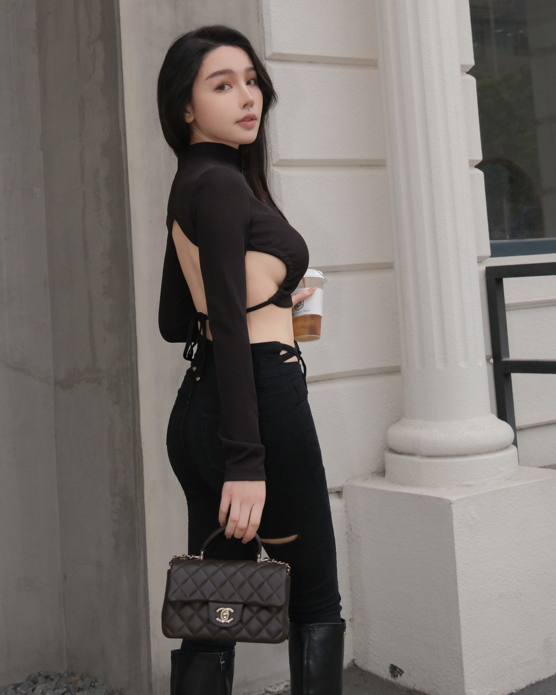 訂製-性感美背綁帶坑條上衣