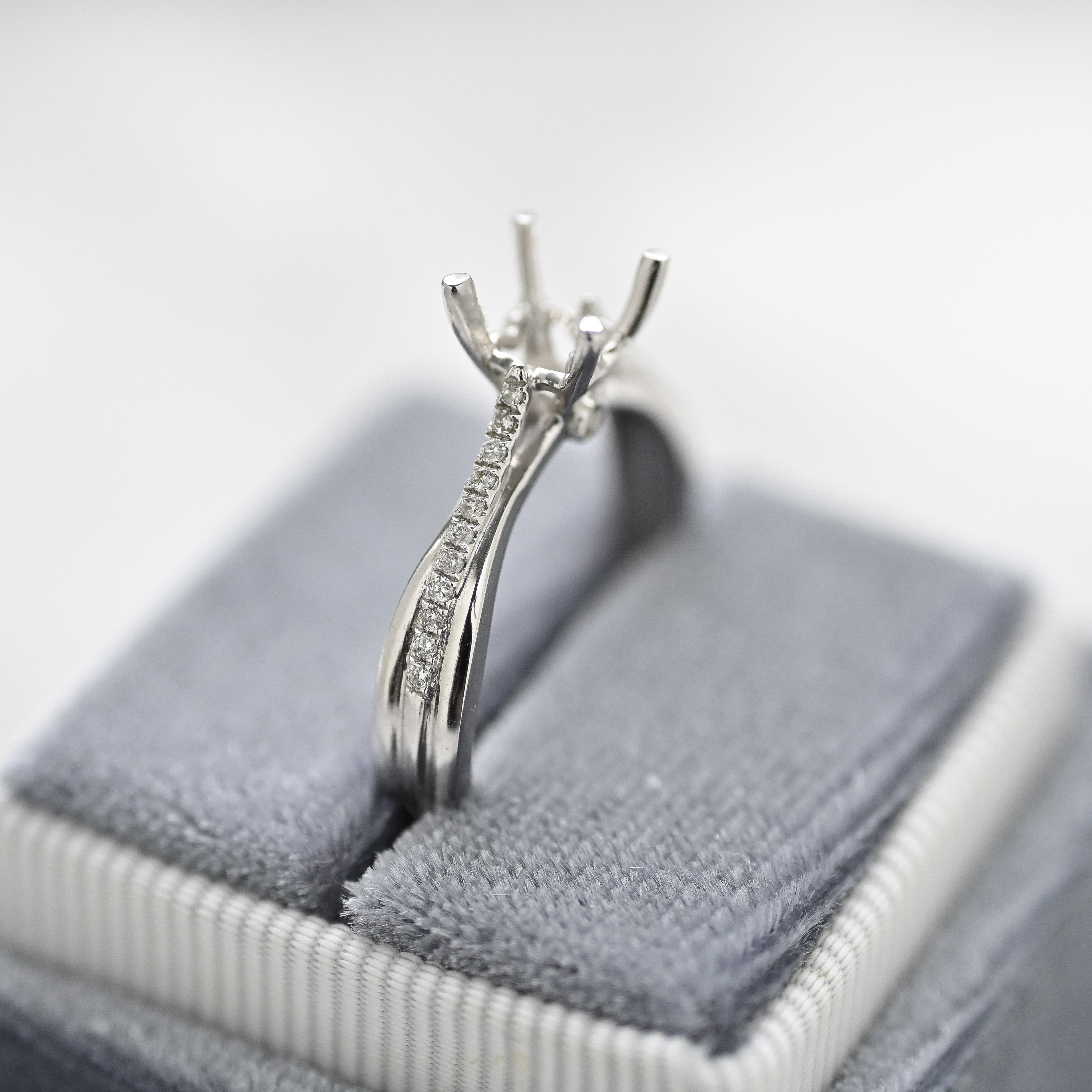 18K Diamond Ring Setting