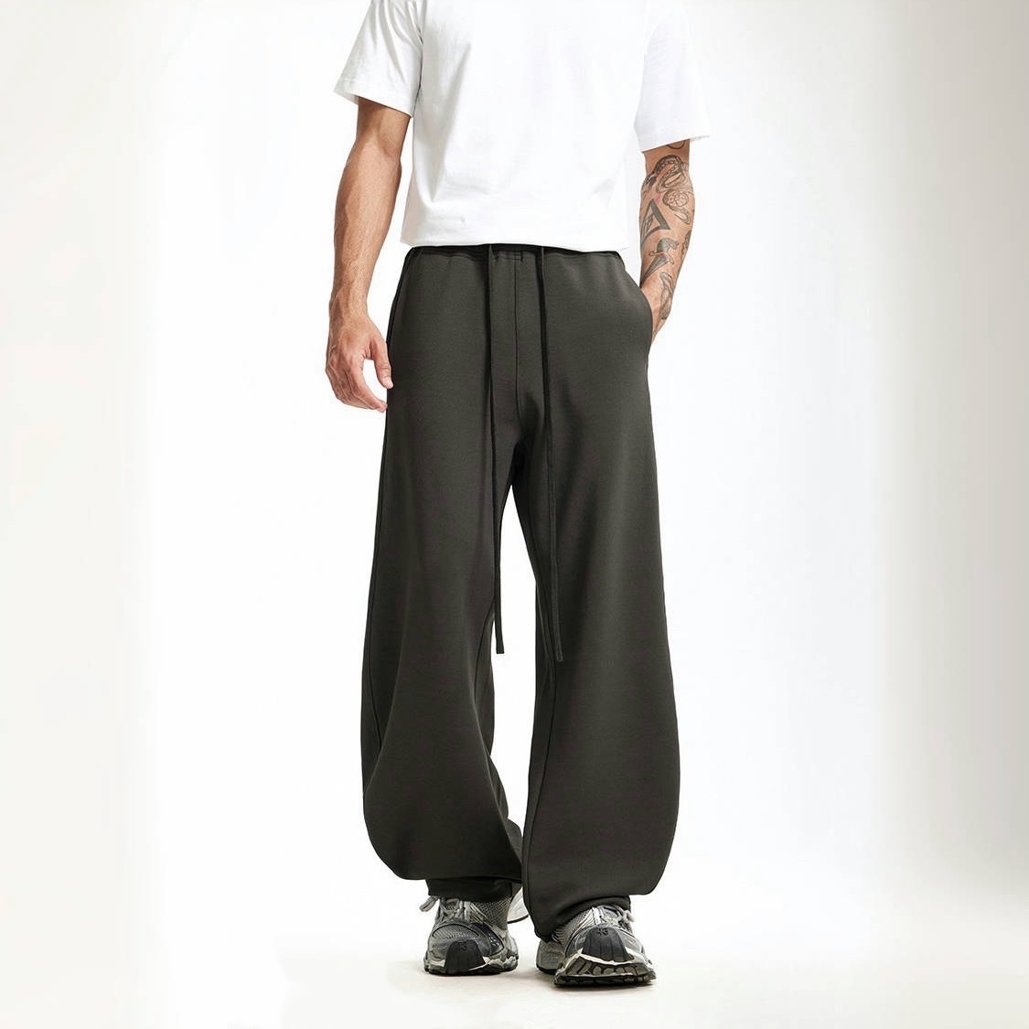 機能控溫彎刀版型休閒長褲