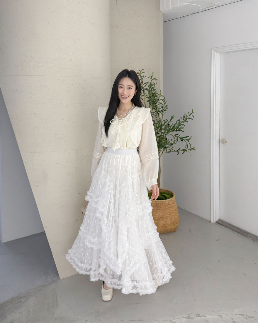 LINA LINA清新優美緹花荷葉滾邊壓摺綁結上衣-淡雅黃