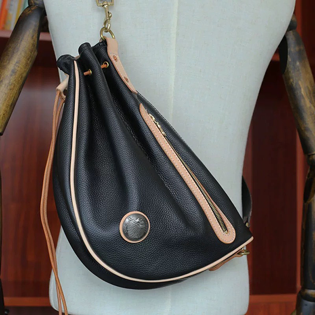 哈雷重機半月型束口餃子包