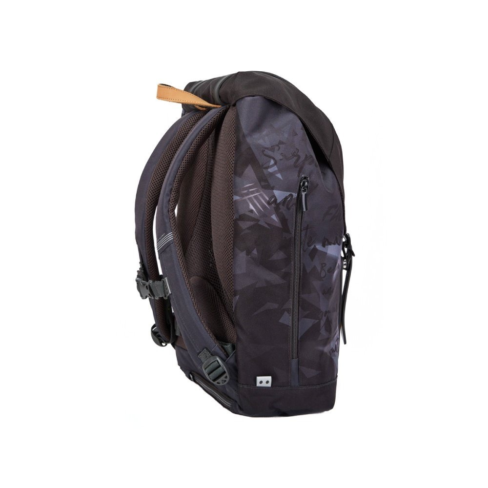 挪威Frii Retro 30L輕量護脊書包-個性黑