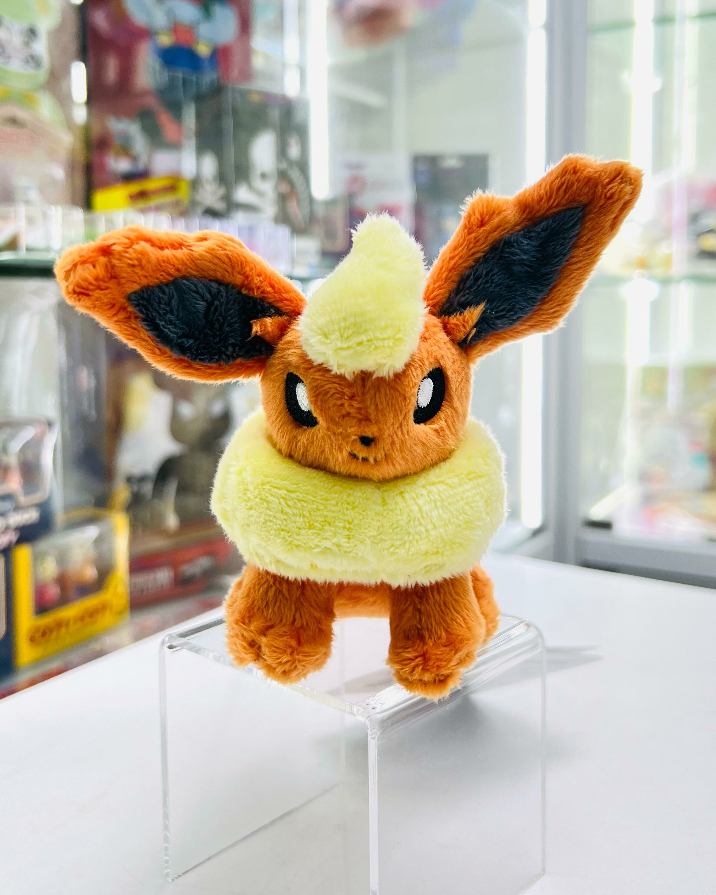 Pokemon Flareon Comfy mascot with carabiner