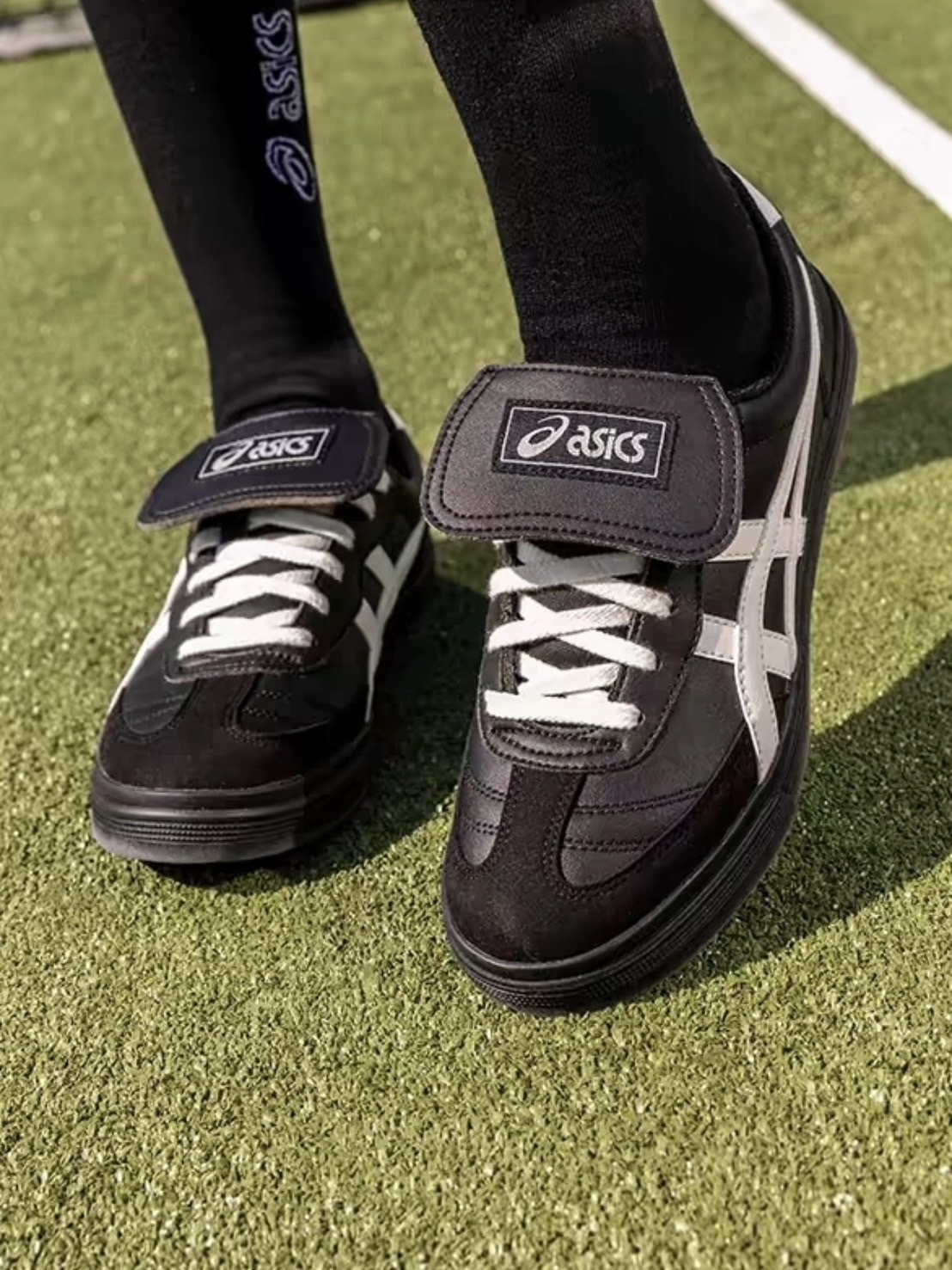 【現貨】ASICS AARON 2.0 翻蓋鞋舌 黑白 1203A720001