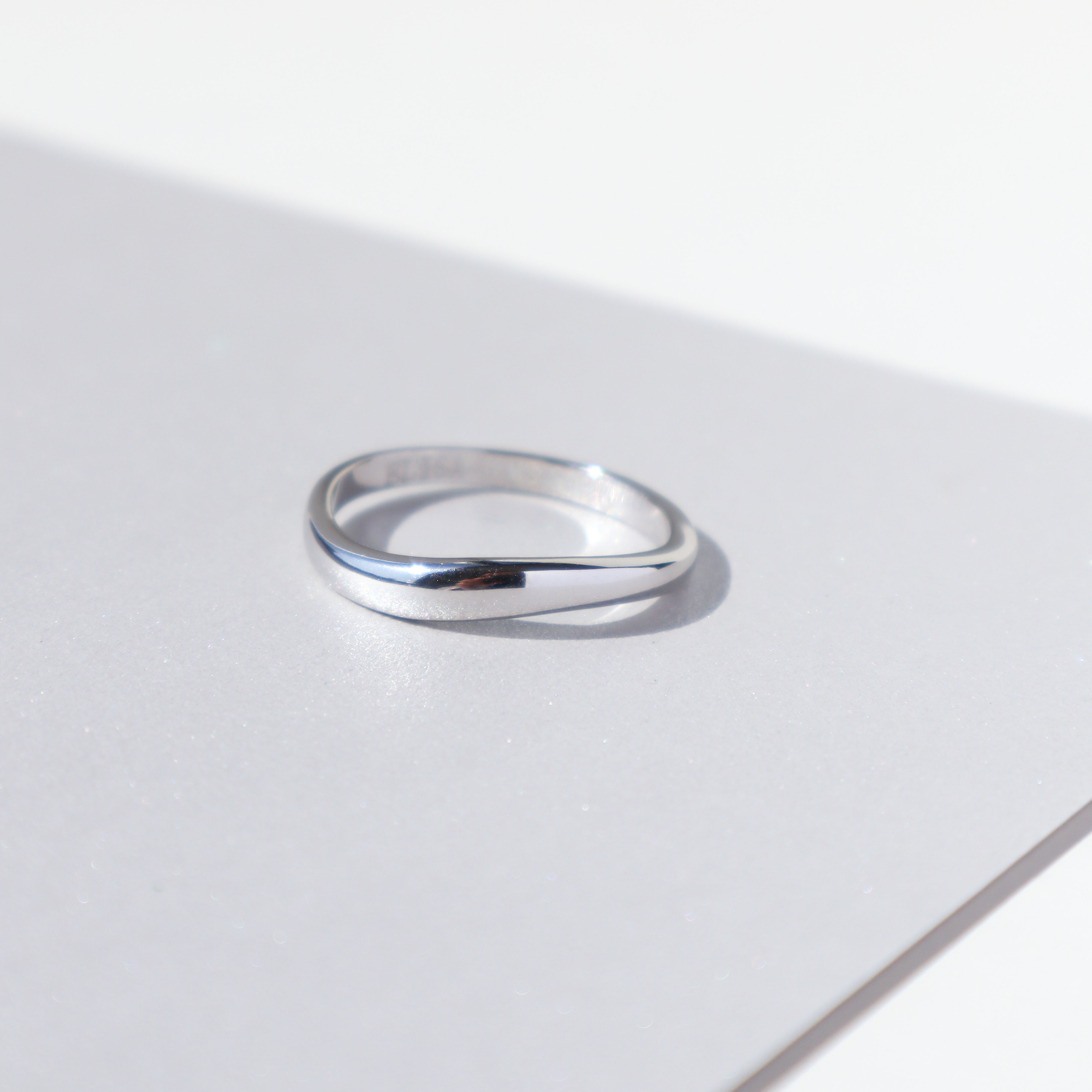 Silver/銀光流線戒指