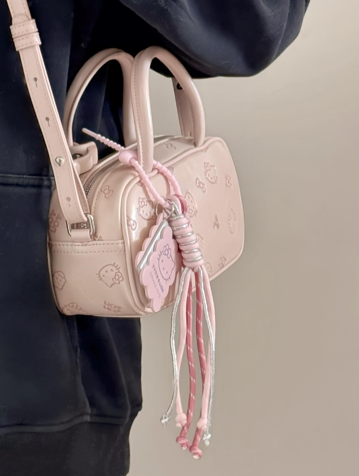 【預購】TOUTOU x 三麗鷗 壓紋保齡球包 兩色 TT25AZ41044