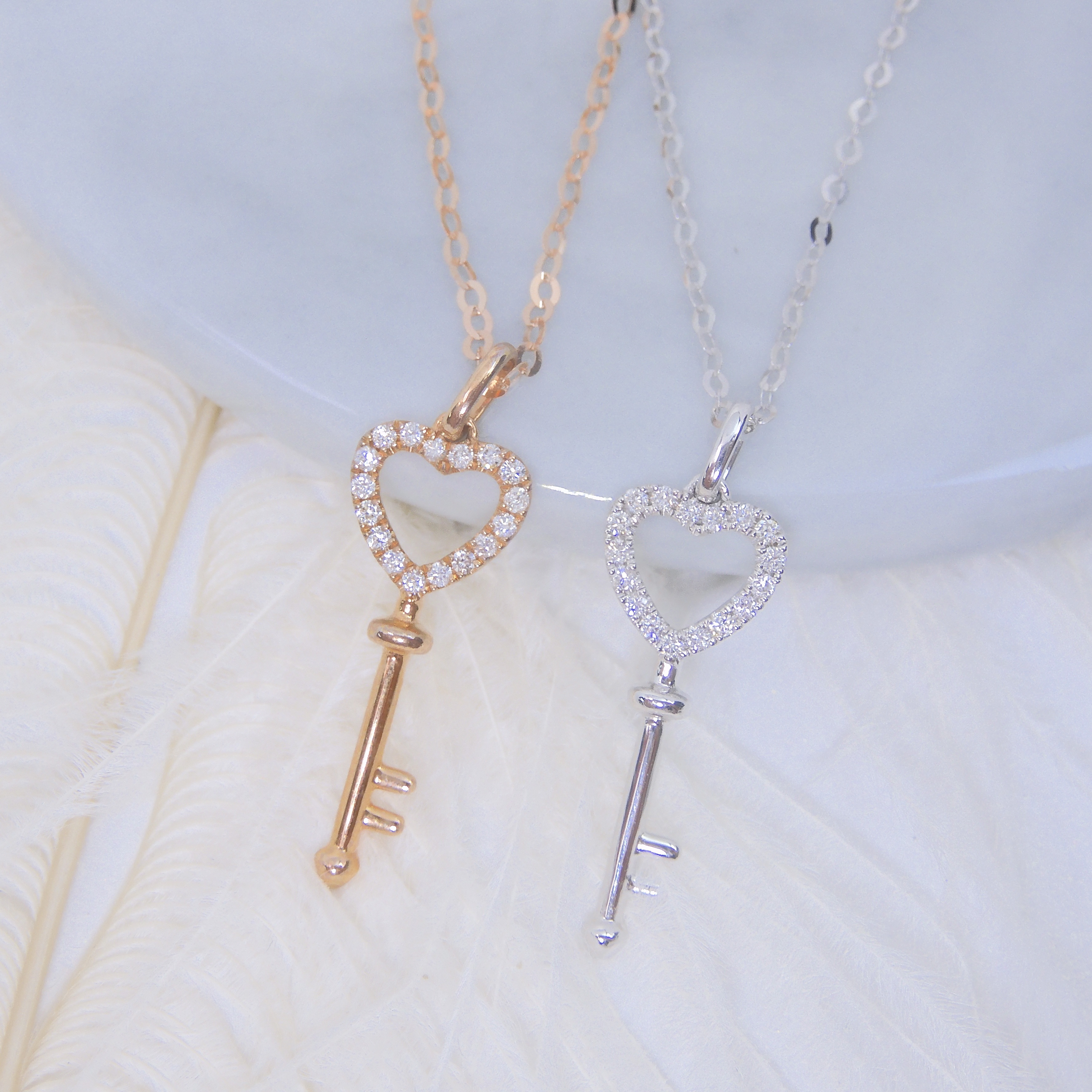 18K 金 The Key of Love 鑽石項鍊