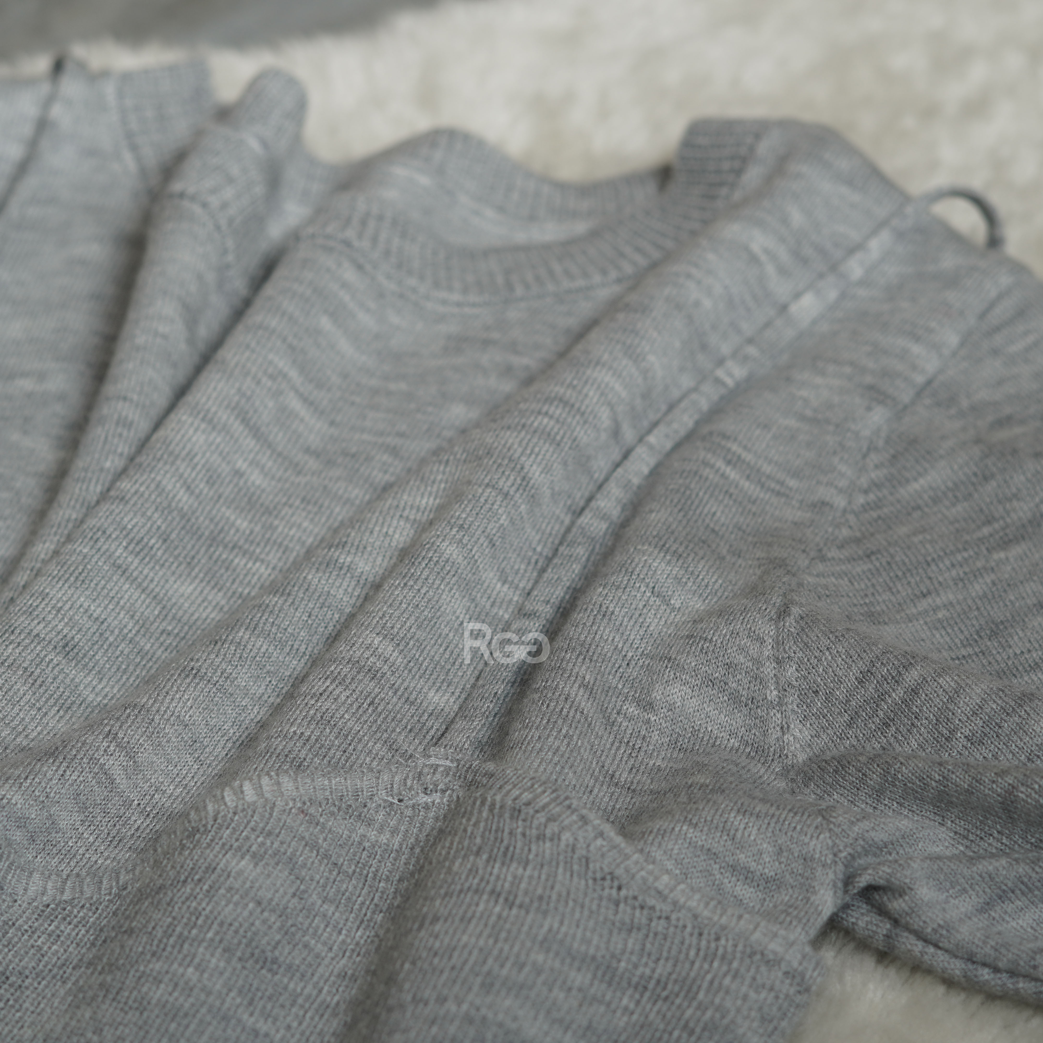 #6023 設計感兩件式針織短T淺灰平拍