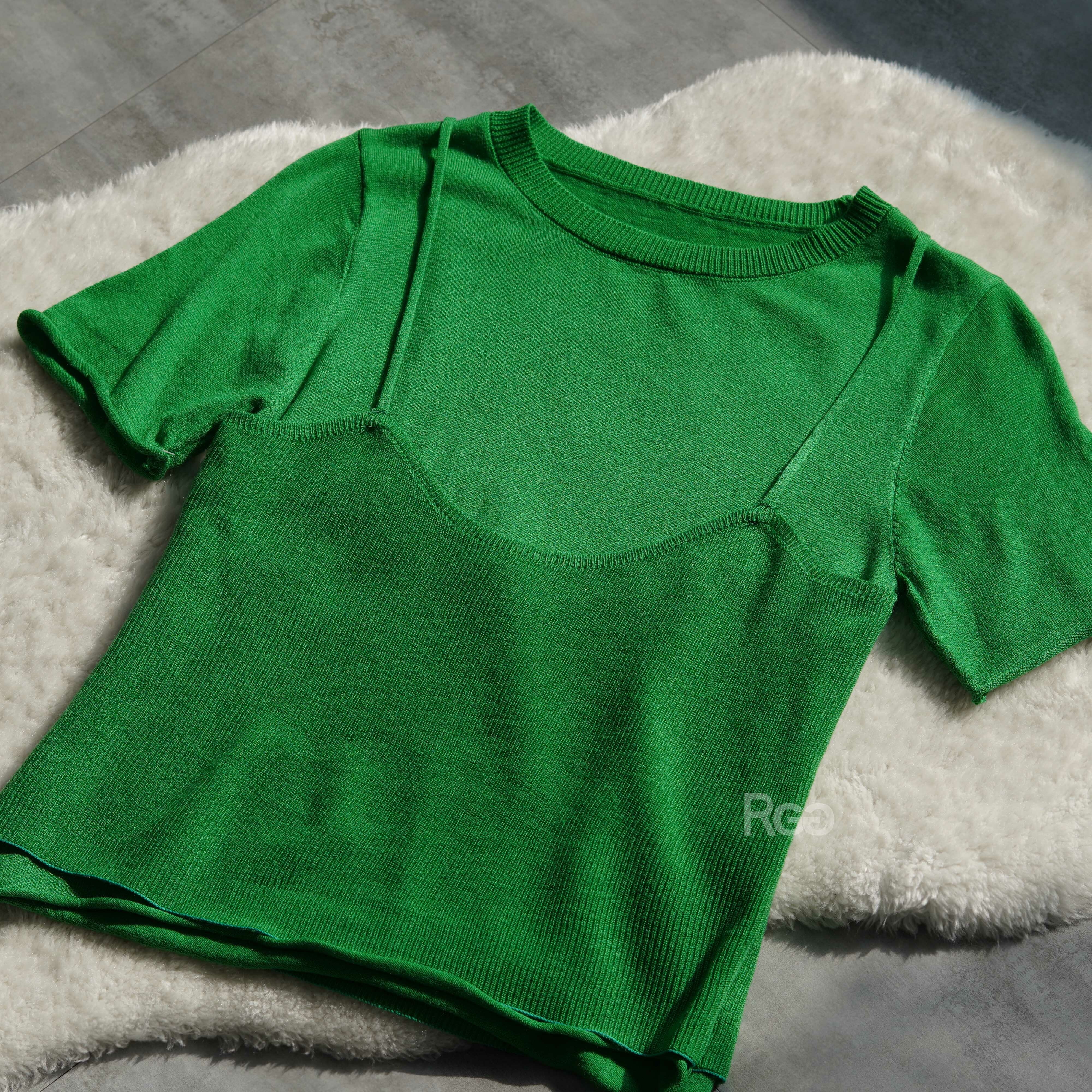 #6023 設計感兩件式針織短T綠色平拍照