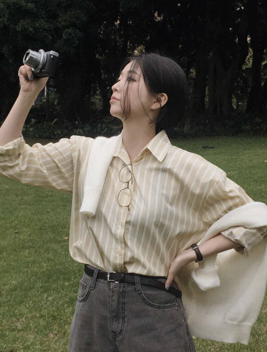 預訂｜SLOWAND #SLOWMADE 溫柔系洋甘菊條紋恤衫 (2 Color)