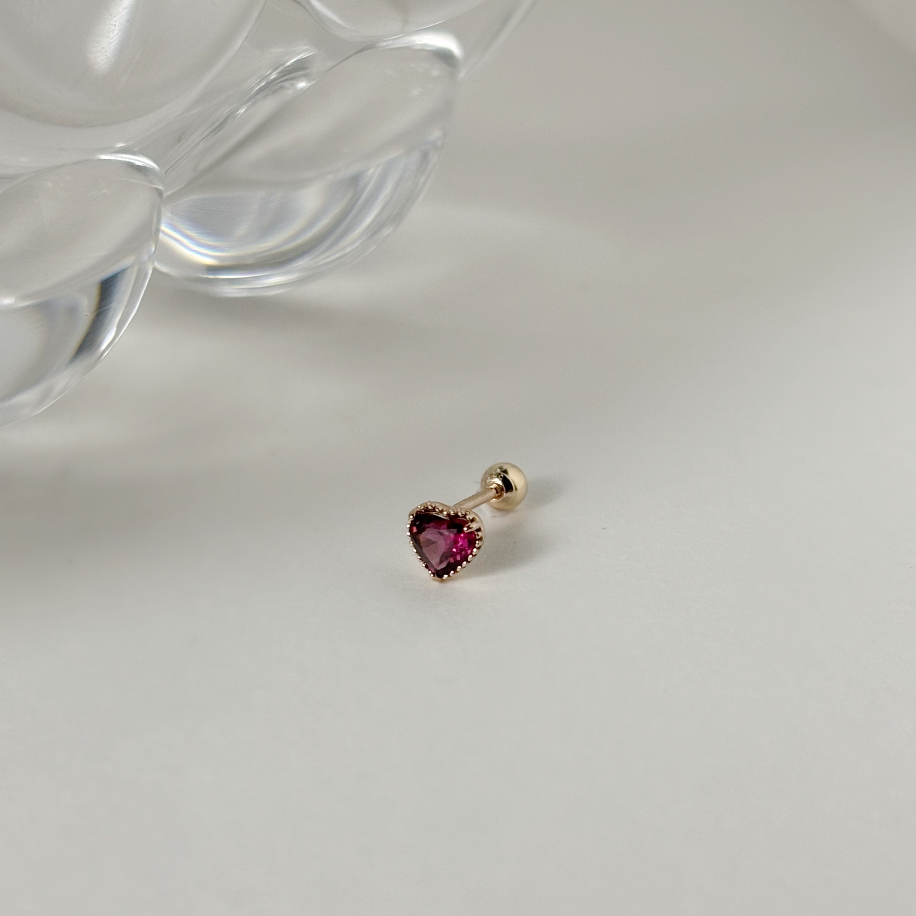 14K爪鑲愛心玫瑰石榴石轉珠耳環