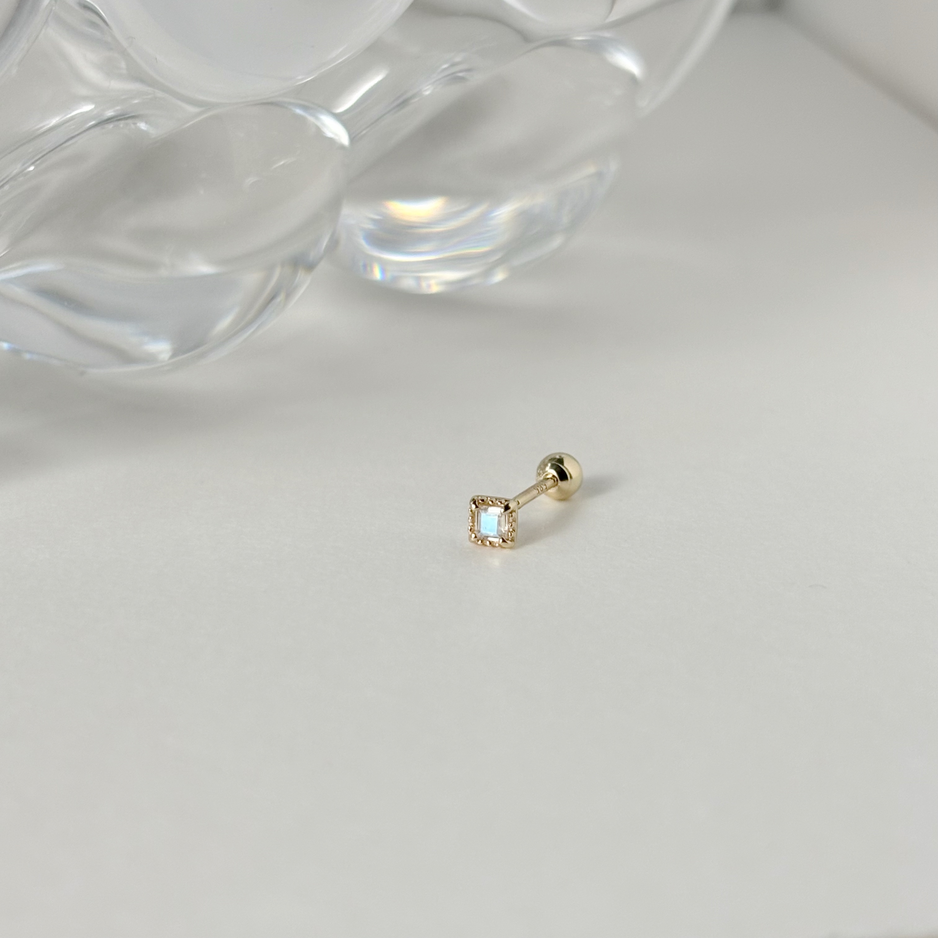 14K爪鑲小菱形月光石轉珠耳環