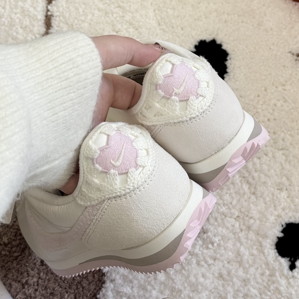 Nike Cortez Valentine's Day (2025) 情人節 白粉 復古 麂皮 阿甘鞋 休閒鞋 女鞋