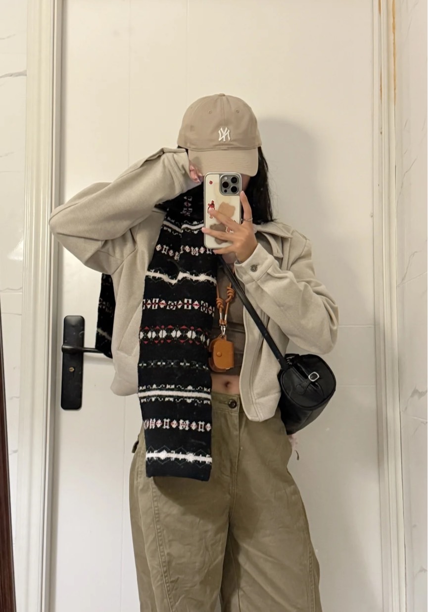 MLB 刺繡 LOGO棉 鴨舌帽 淡奶茶色